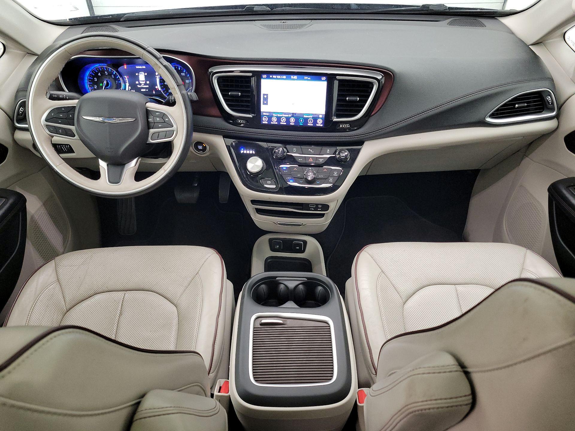 Thumbnail: 2020 Chrysler Pacifica - 9
