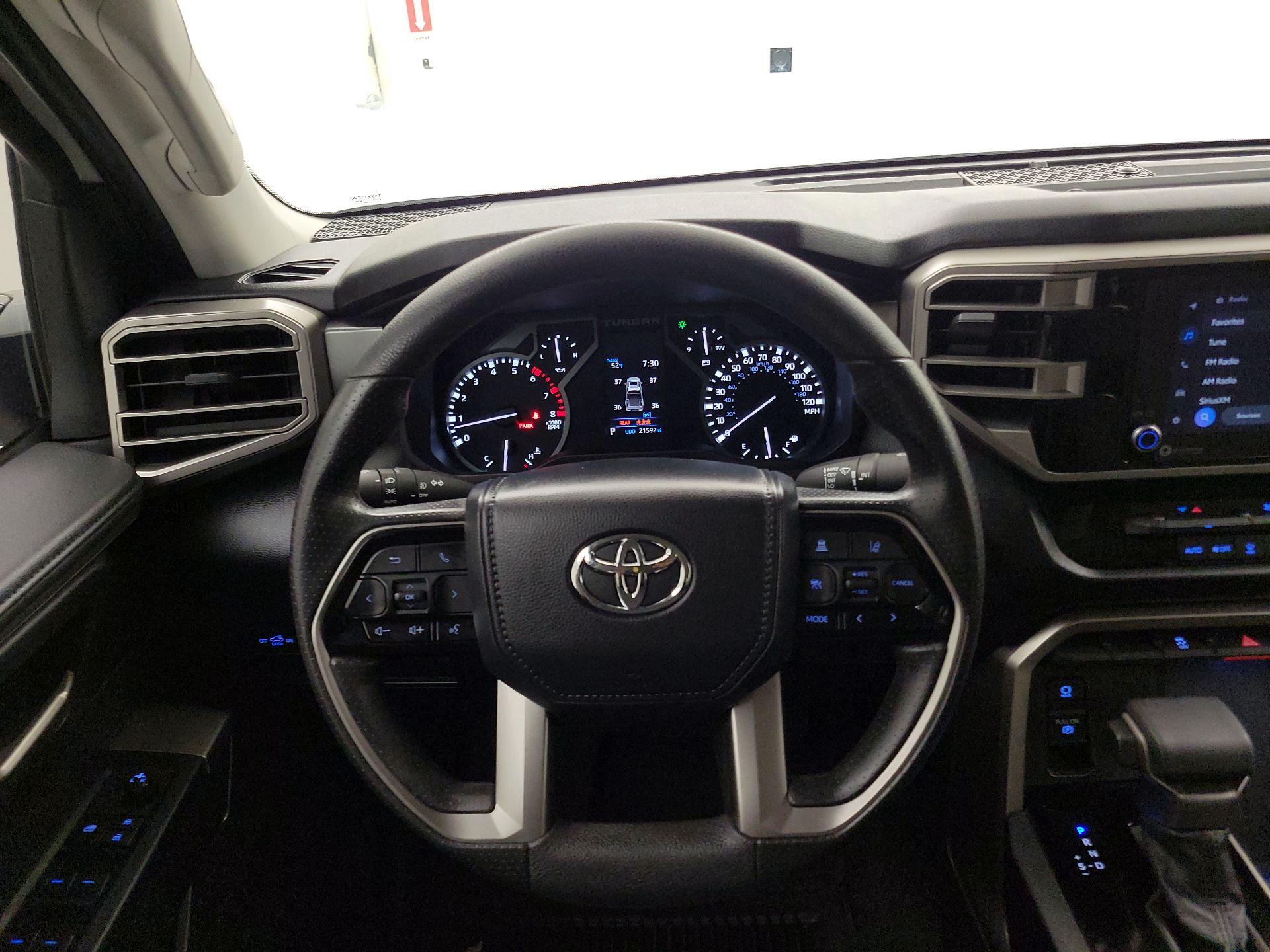 Thumbnail: 2024 Toyota Tundra - 10