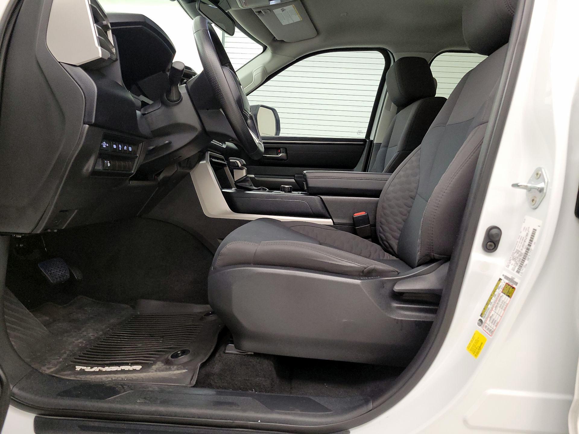 Thumbnail: 2024 Toyota Tundra - 11