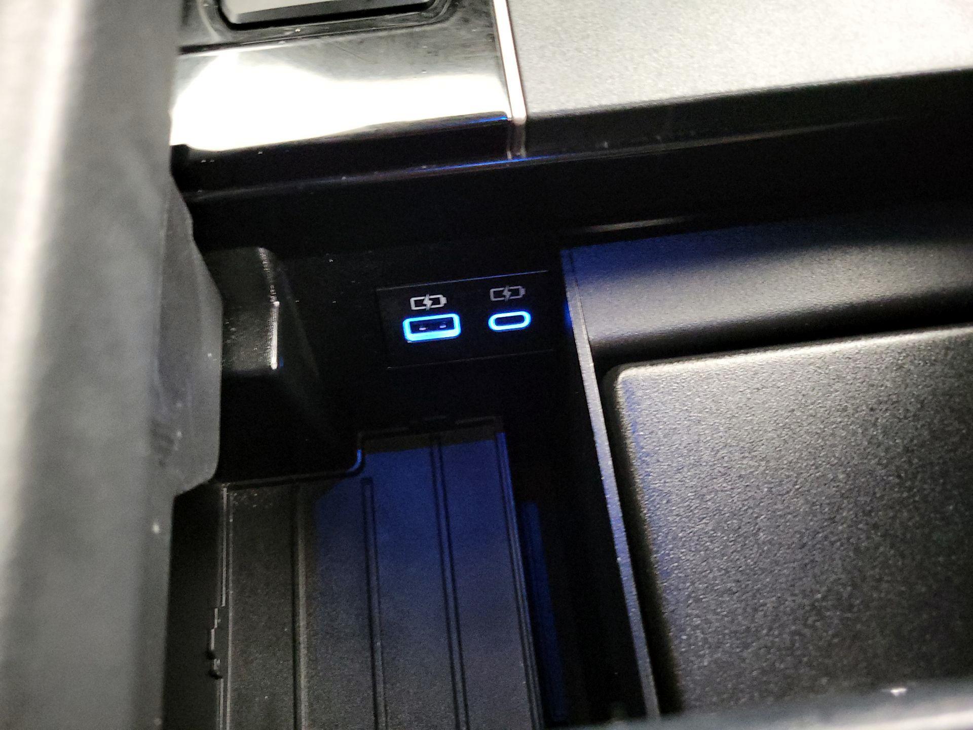 Thumbnail: 2024 Toyota Tundra - 18