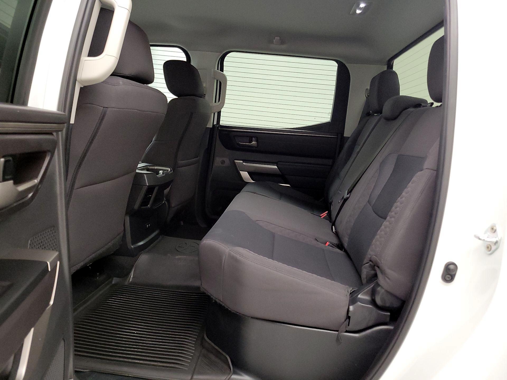 Thumbnail: 2024 Toyota Tundra - 19