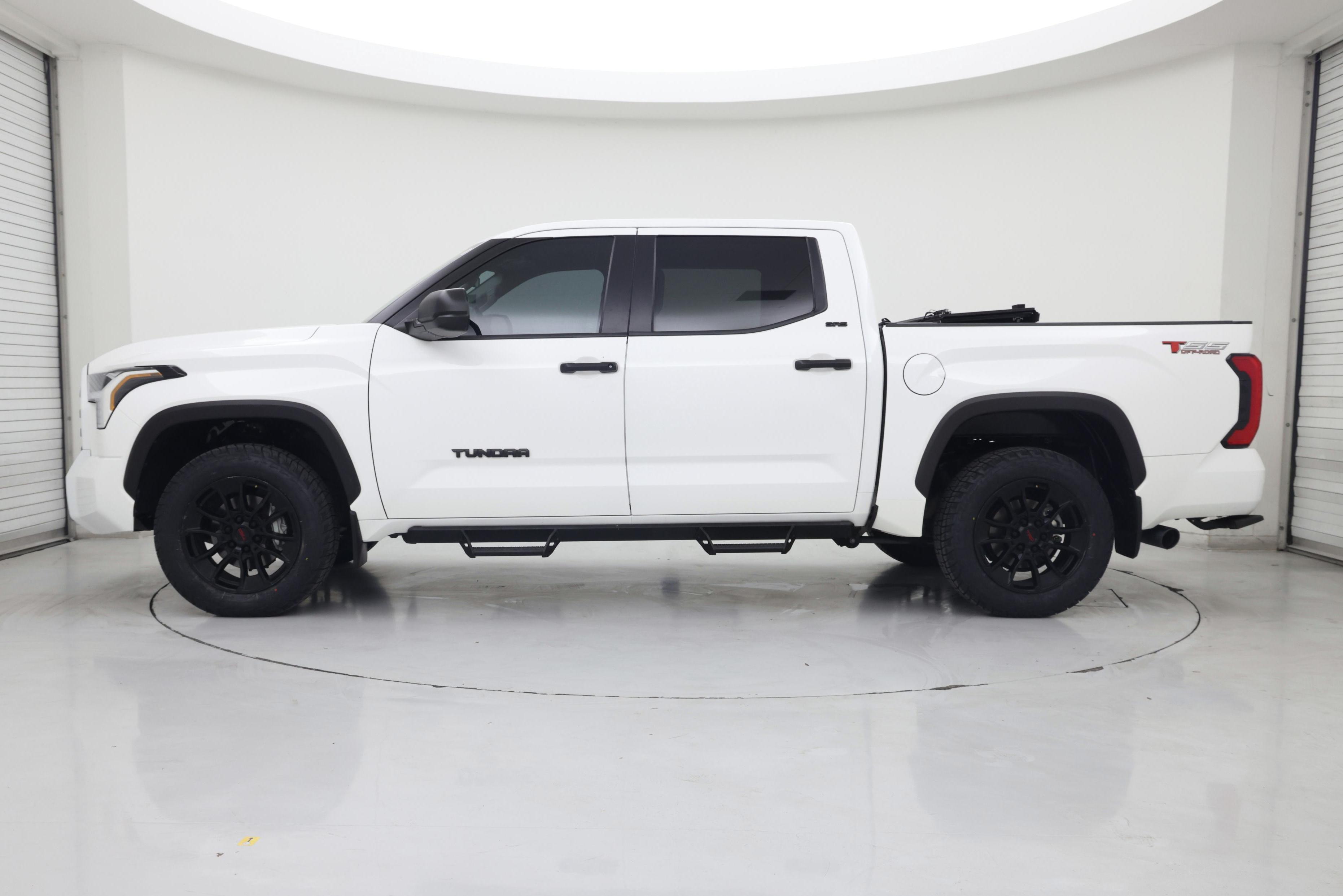 Thumbnail: 2024 Toyota Tundra - 3