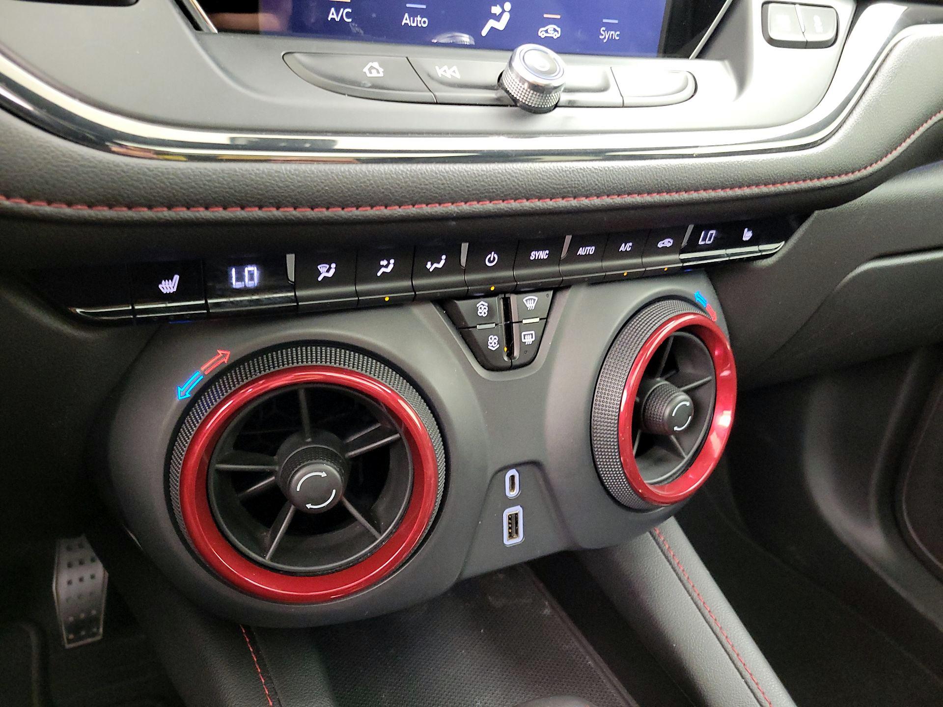 Thumbnail: 2019 Chevrolet Blazer - 17