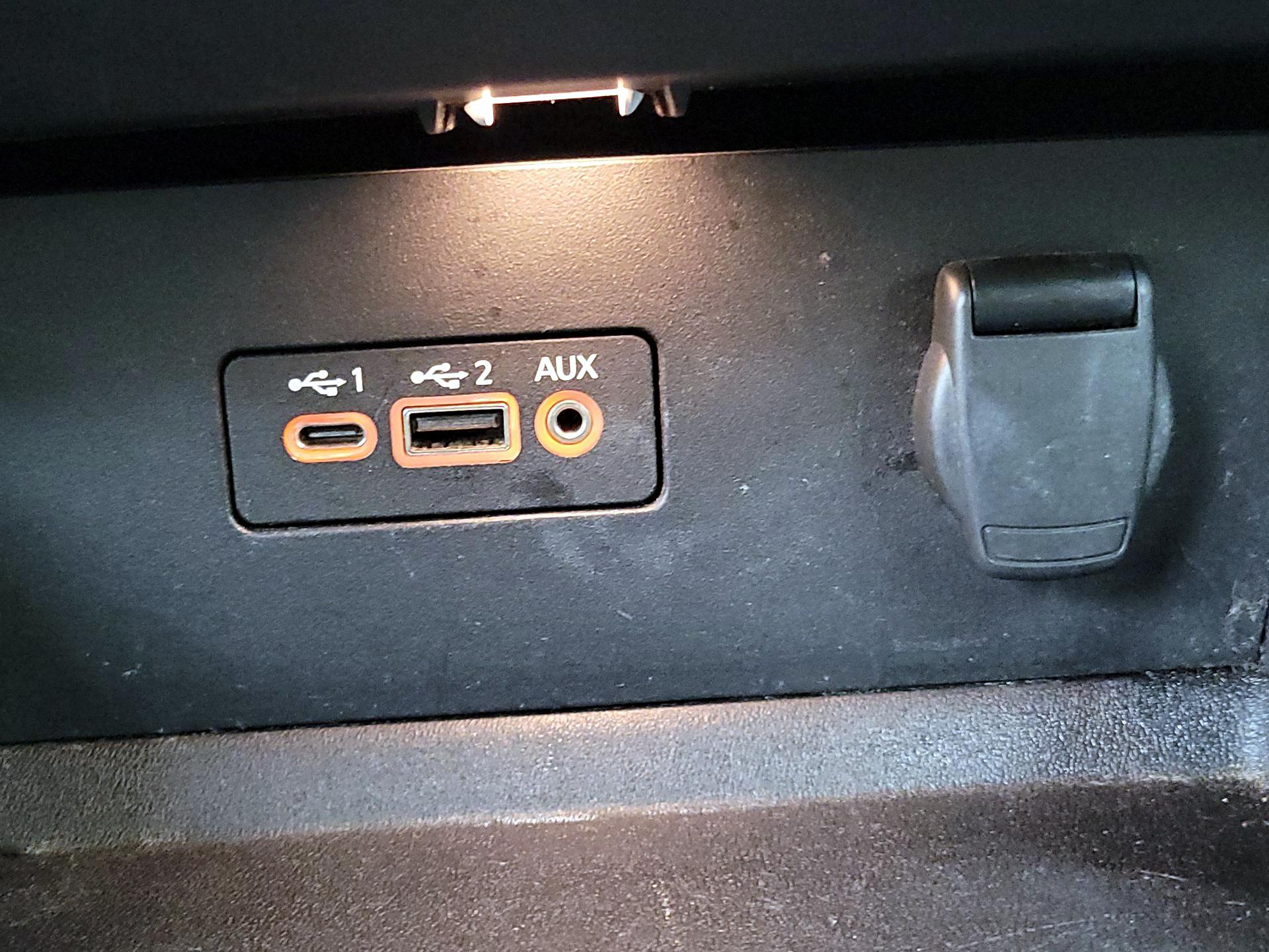 Thumbnail: 2020 Nissan Altima - 18