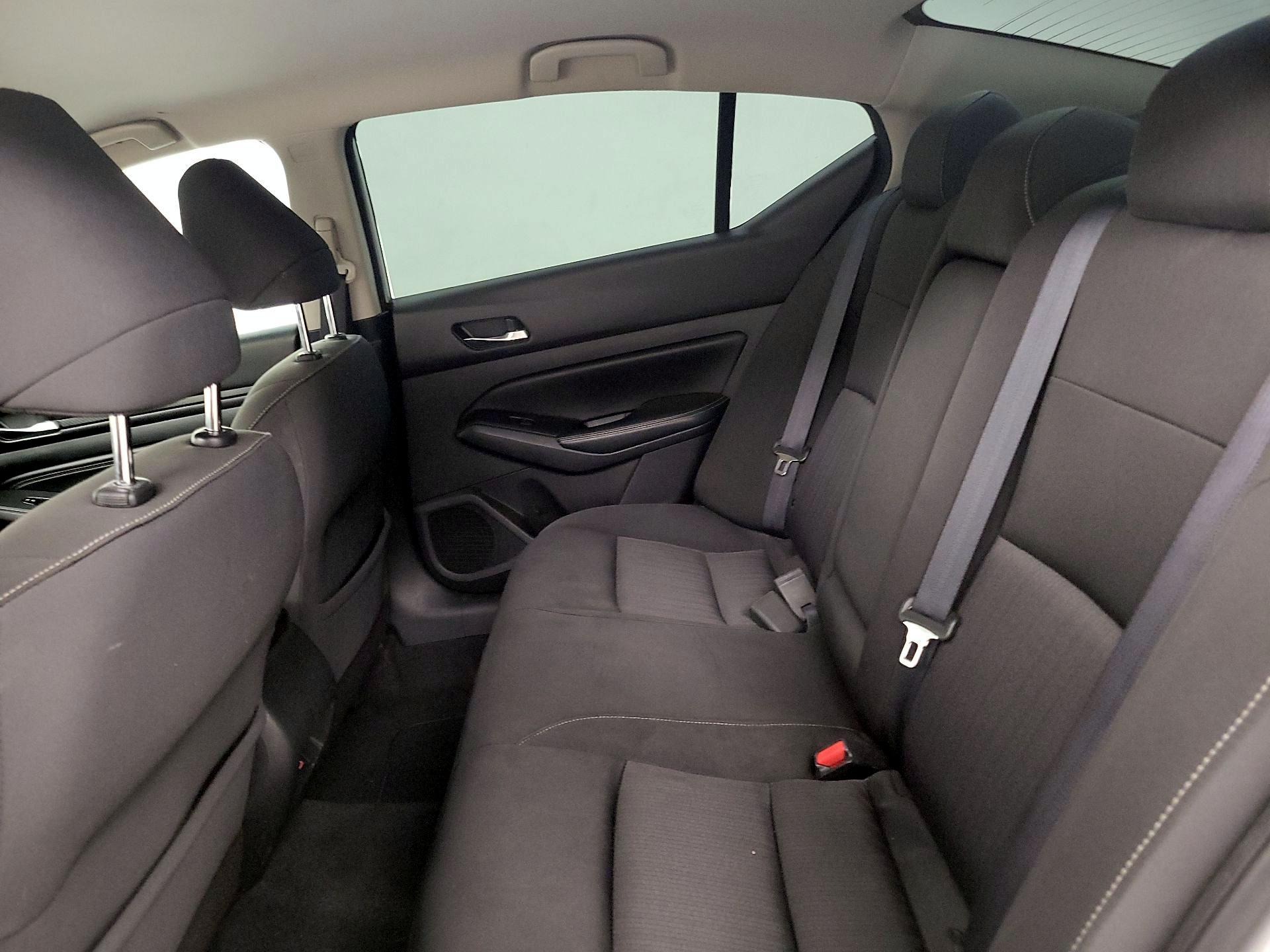 Thumbnail: 2020 Nissan Altima - 19