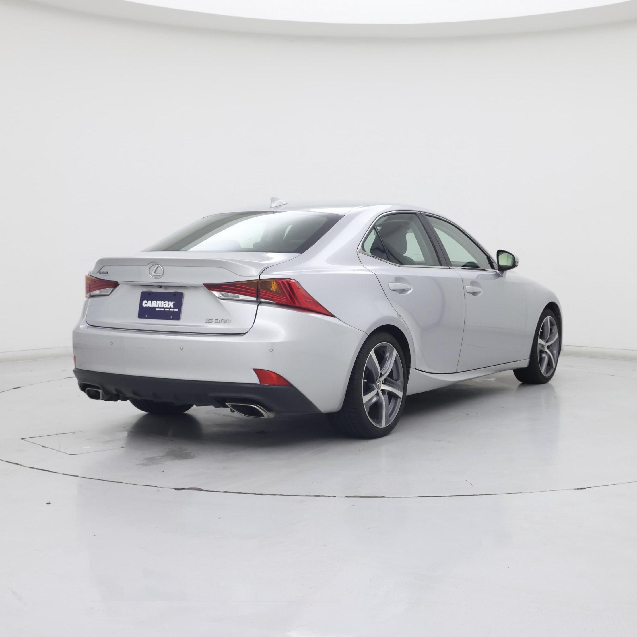 Thumbnail: 2018 Lexus IS - 8