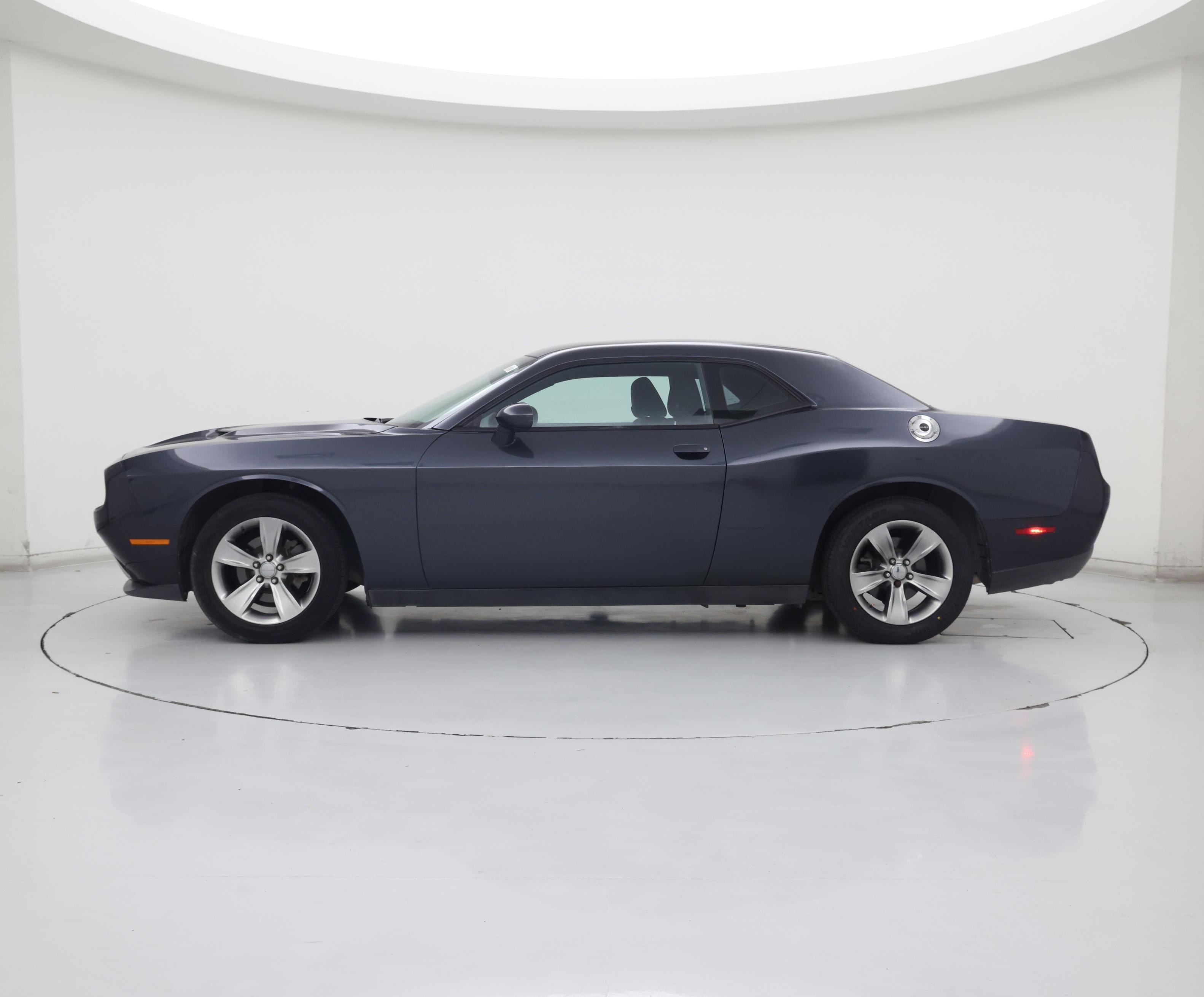 Thumbnail: 2016 Dodge Challenger - 3