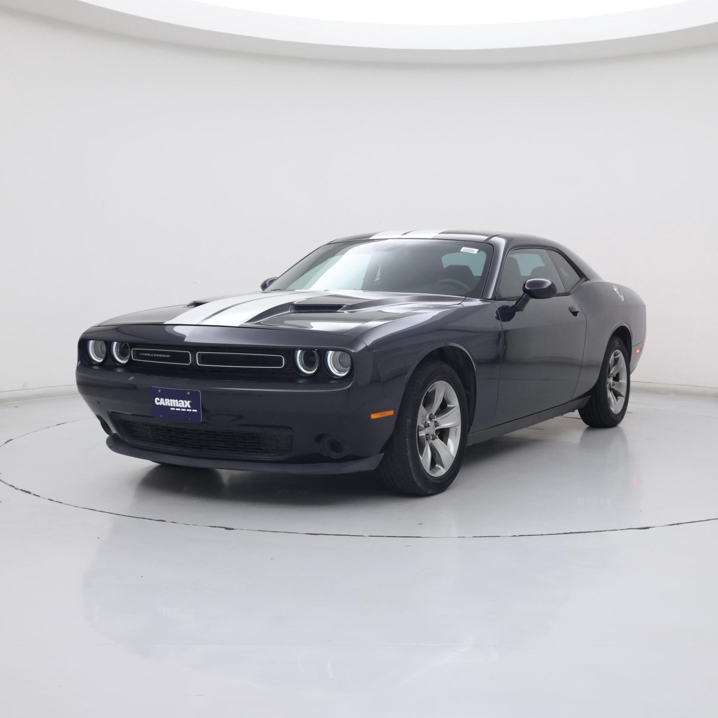 Thumbnail: 2016 Dodge Challenger - 4