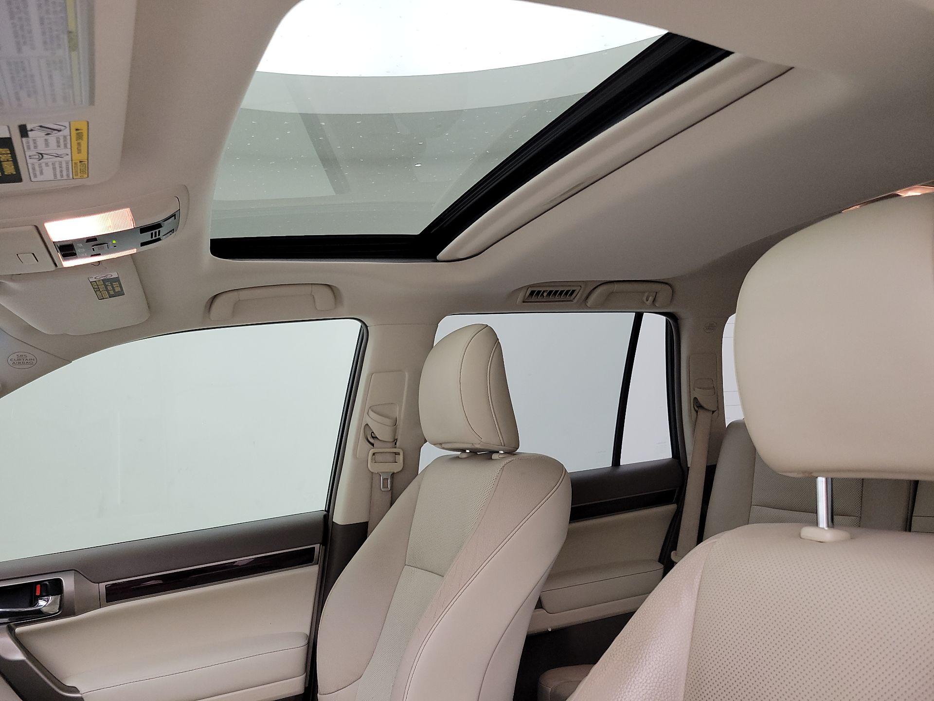 Thumbnail: 2019 Lexus GX - 20