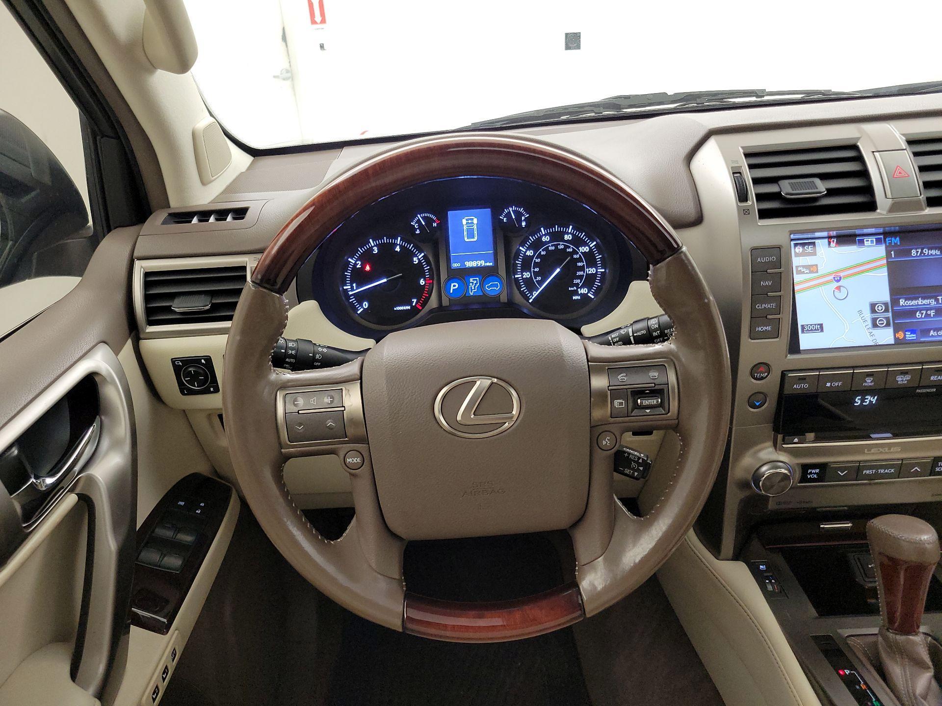 Thumbnail: 2016 Lexus GX - 10