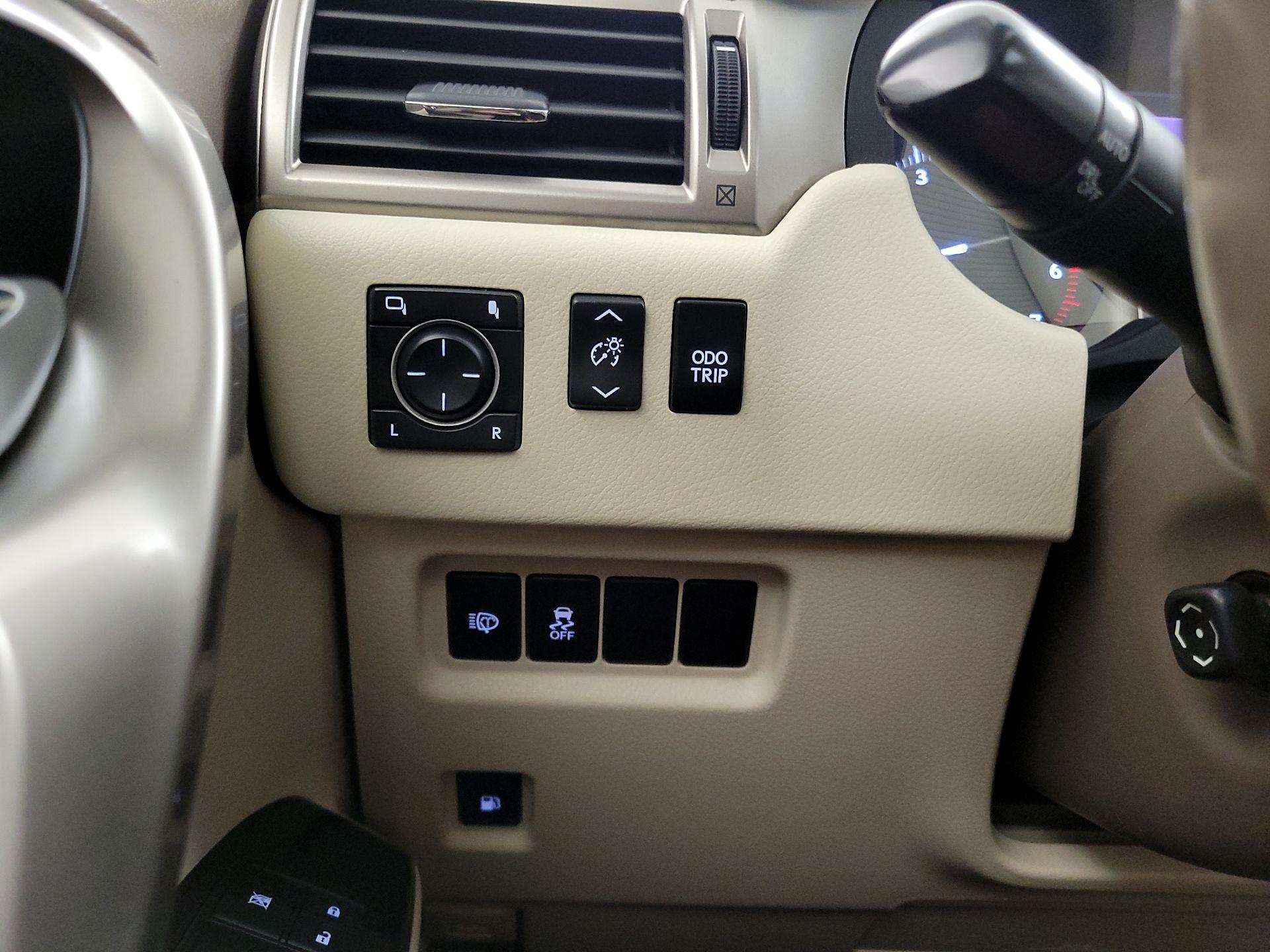 Thumbnail: 2016 Lexus GX - 13