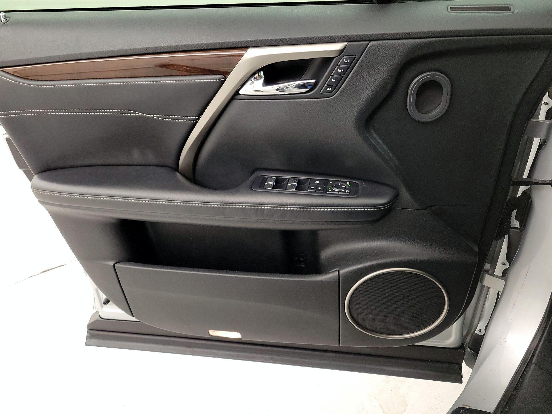 Thumbnail: 2017 Lexus RX - 12