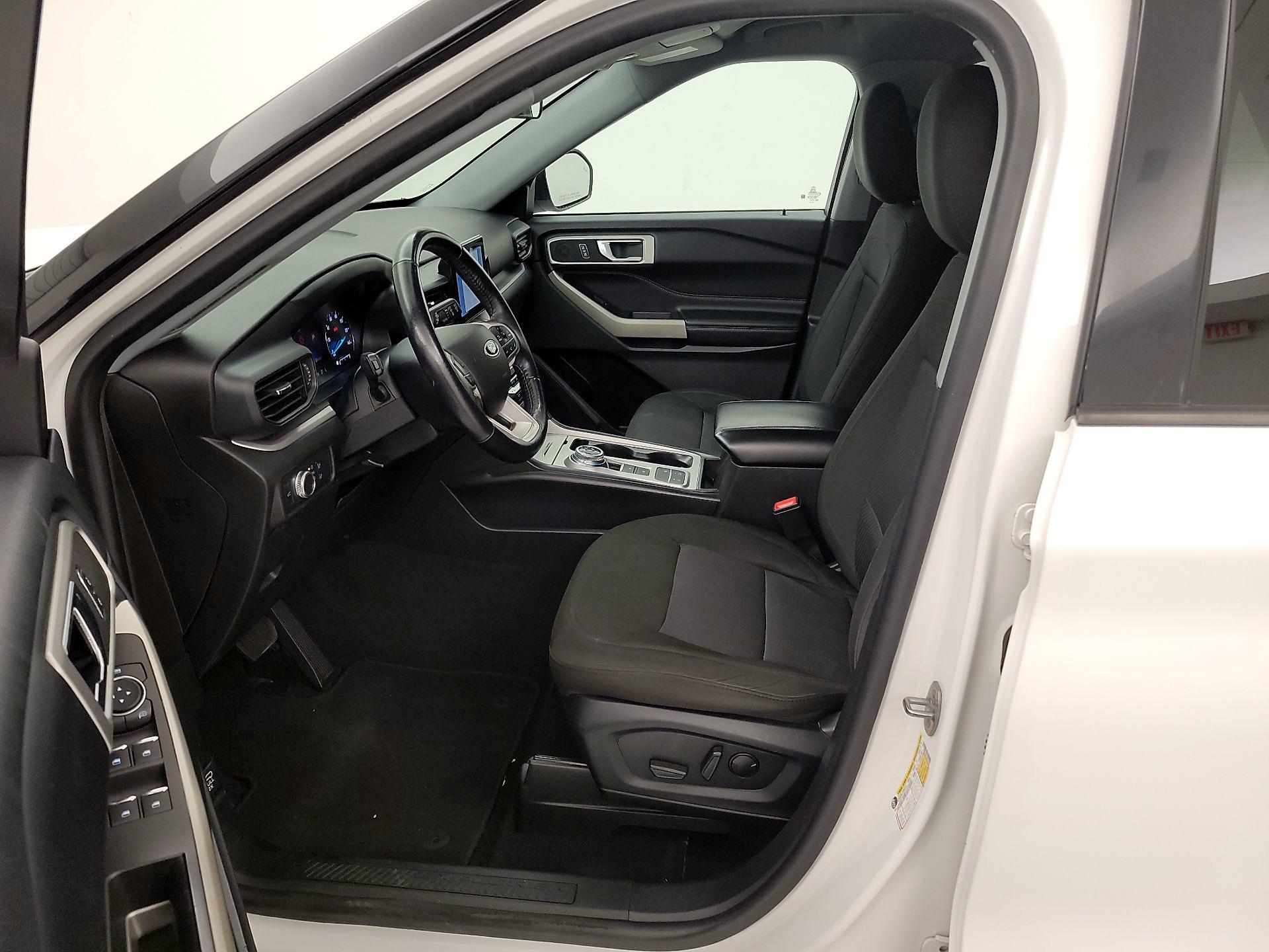 Thumbnail: 2022 Ford Explorer - 11