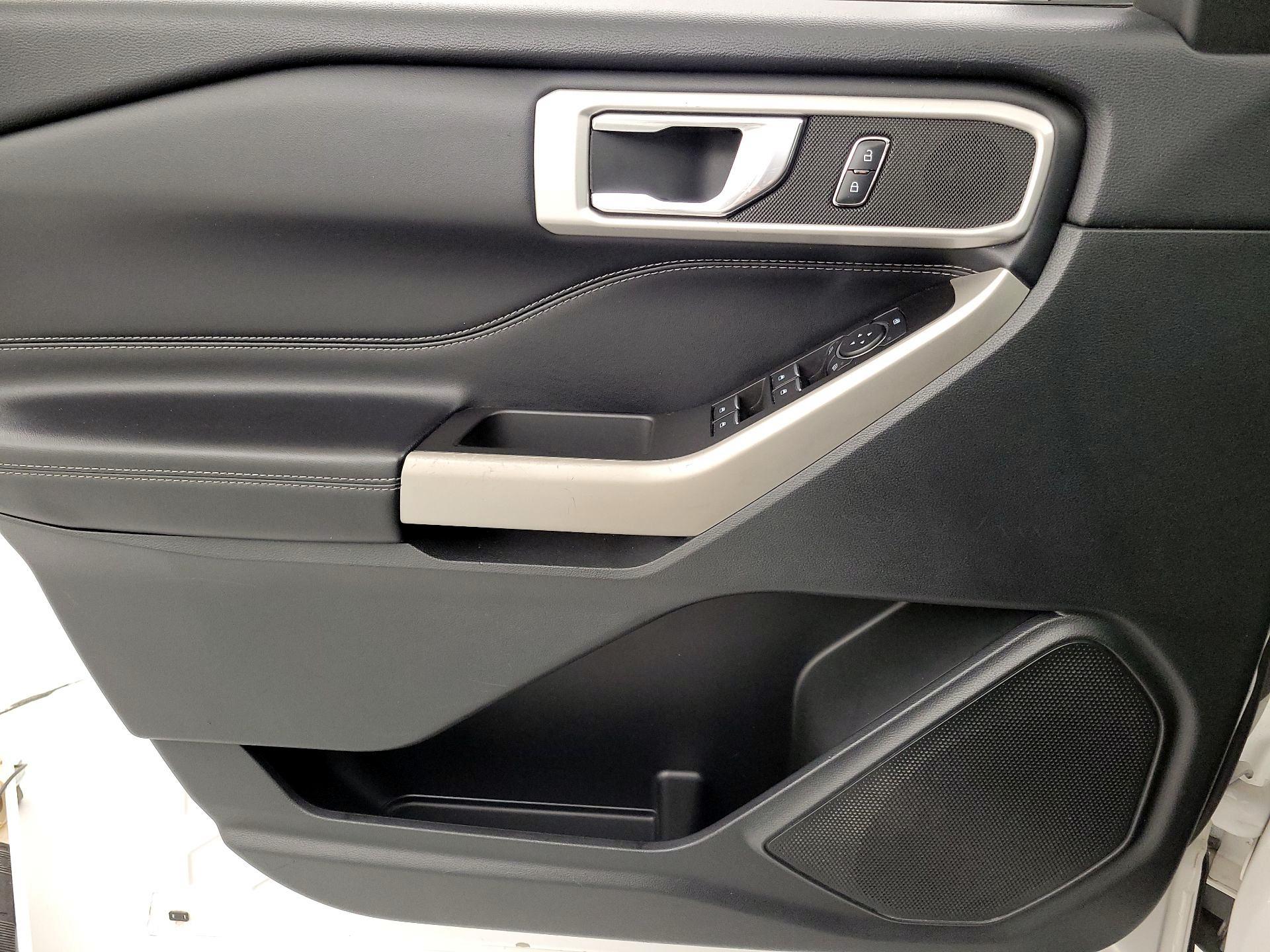 Thumbnail: 2022 Ford Explorer - 12