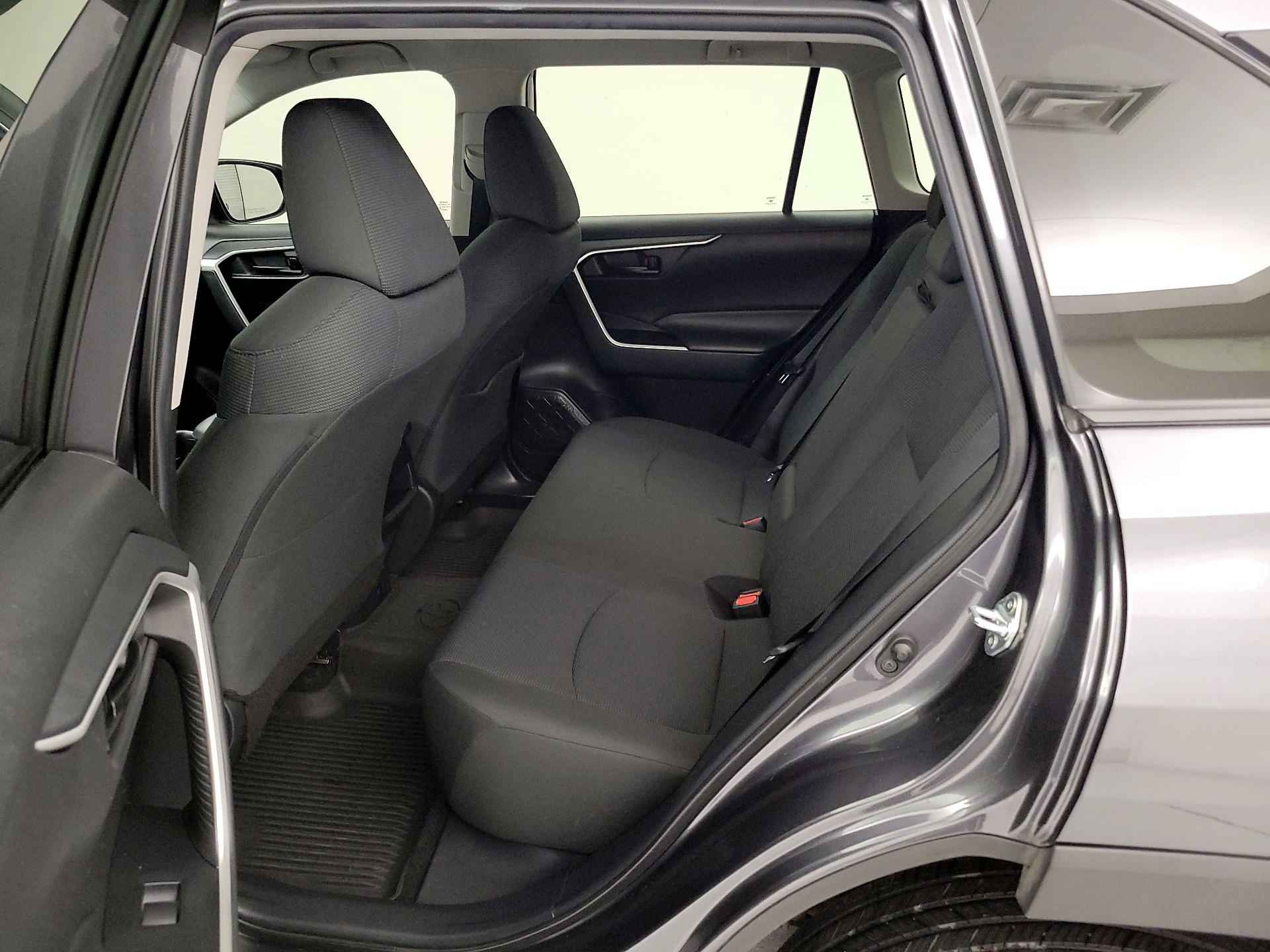 Thumbnail: 2021 Toyota RAV4 - 19