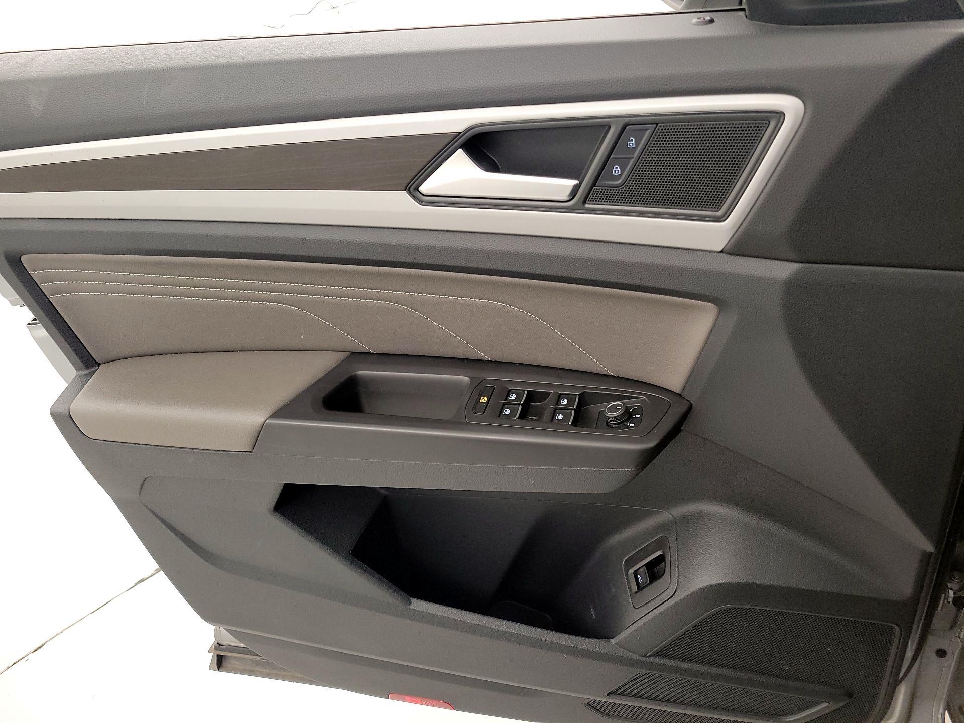 Thumbnail: 2022 Volkswagen Atlas - 12