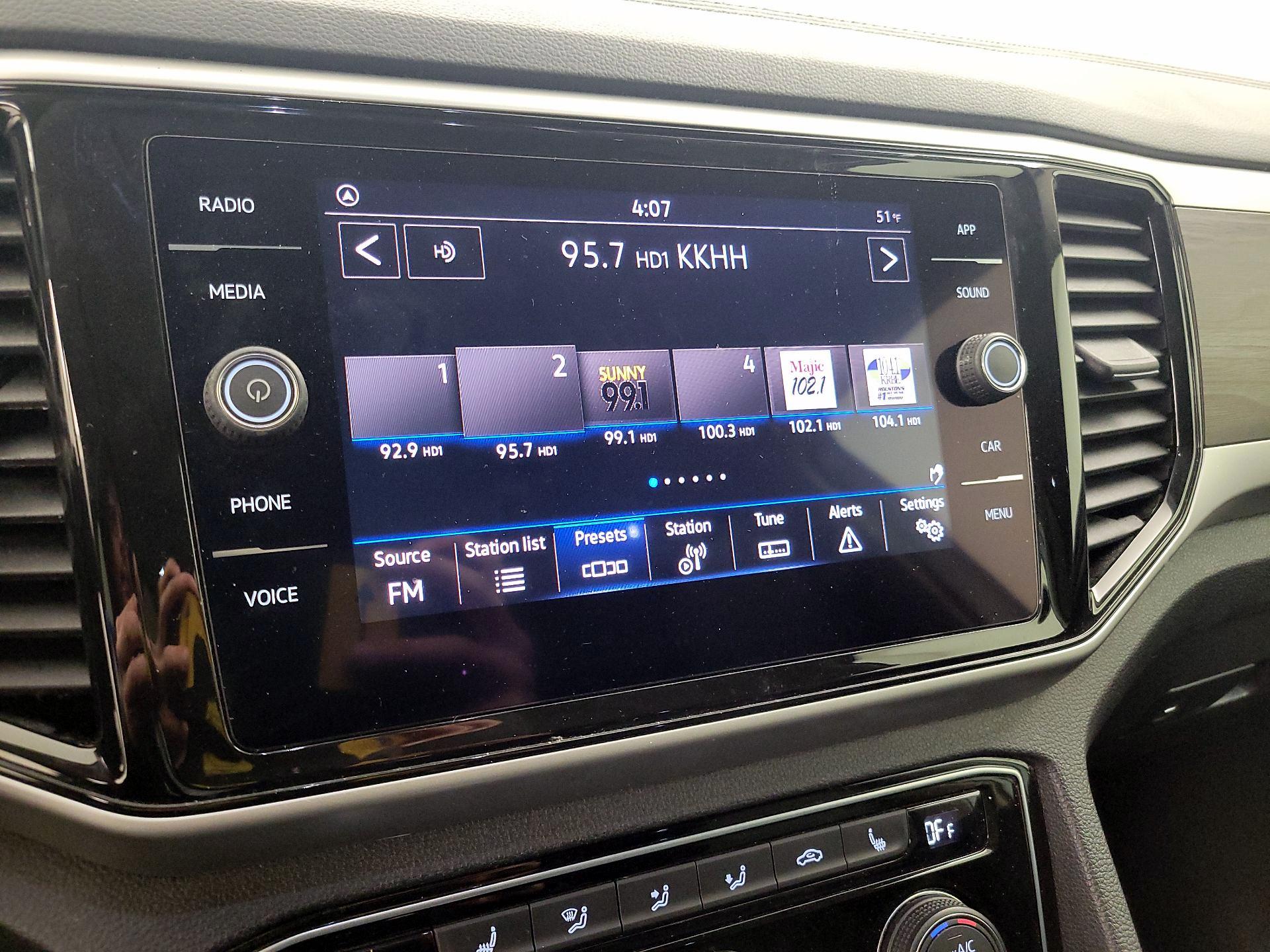 Thumbnail: 2022 Volkswagen Atlas - 15