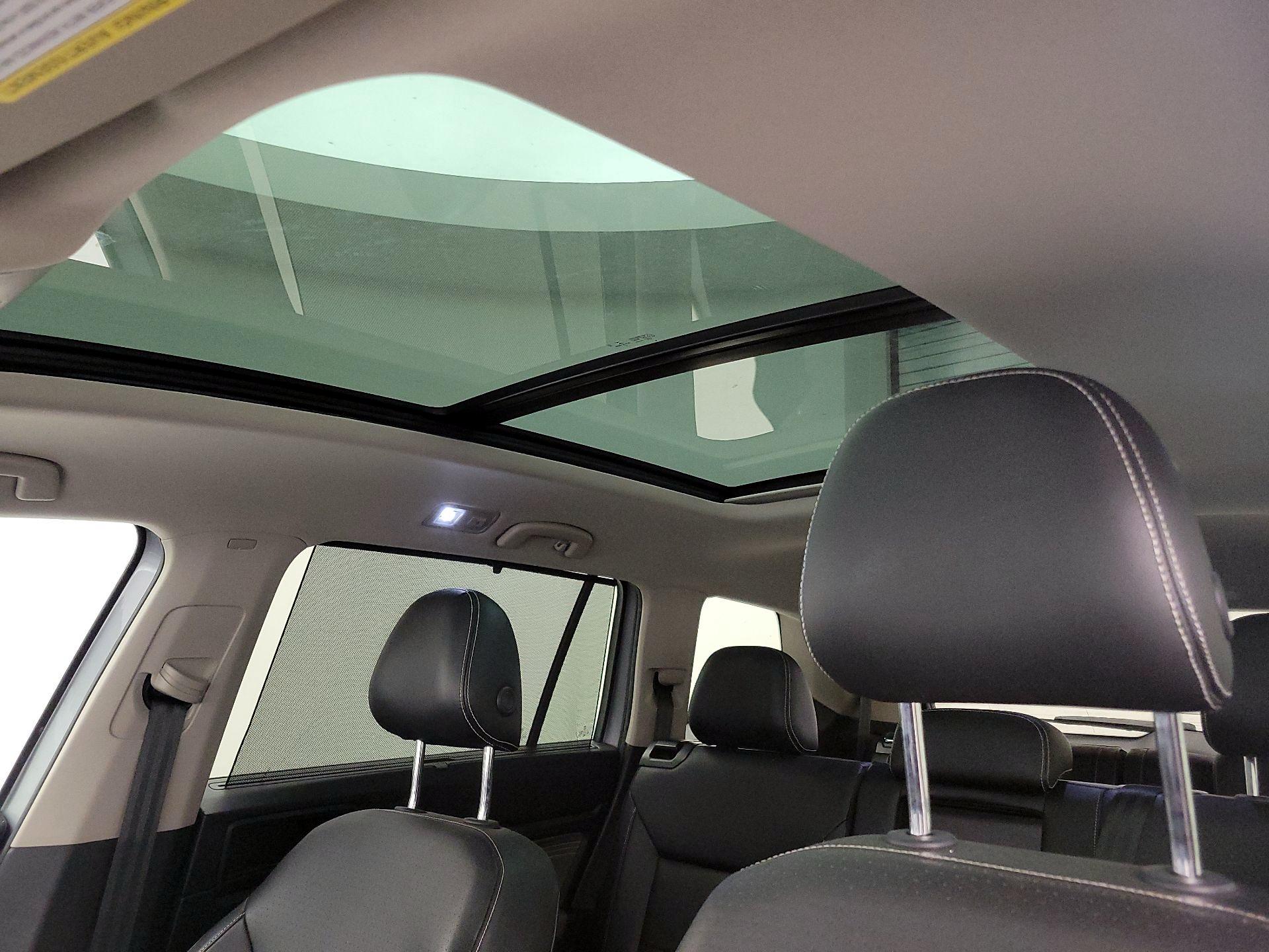 Thumbnail: 2022 Volkswagen Atlas - 19