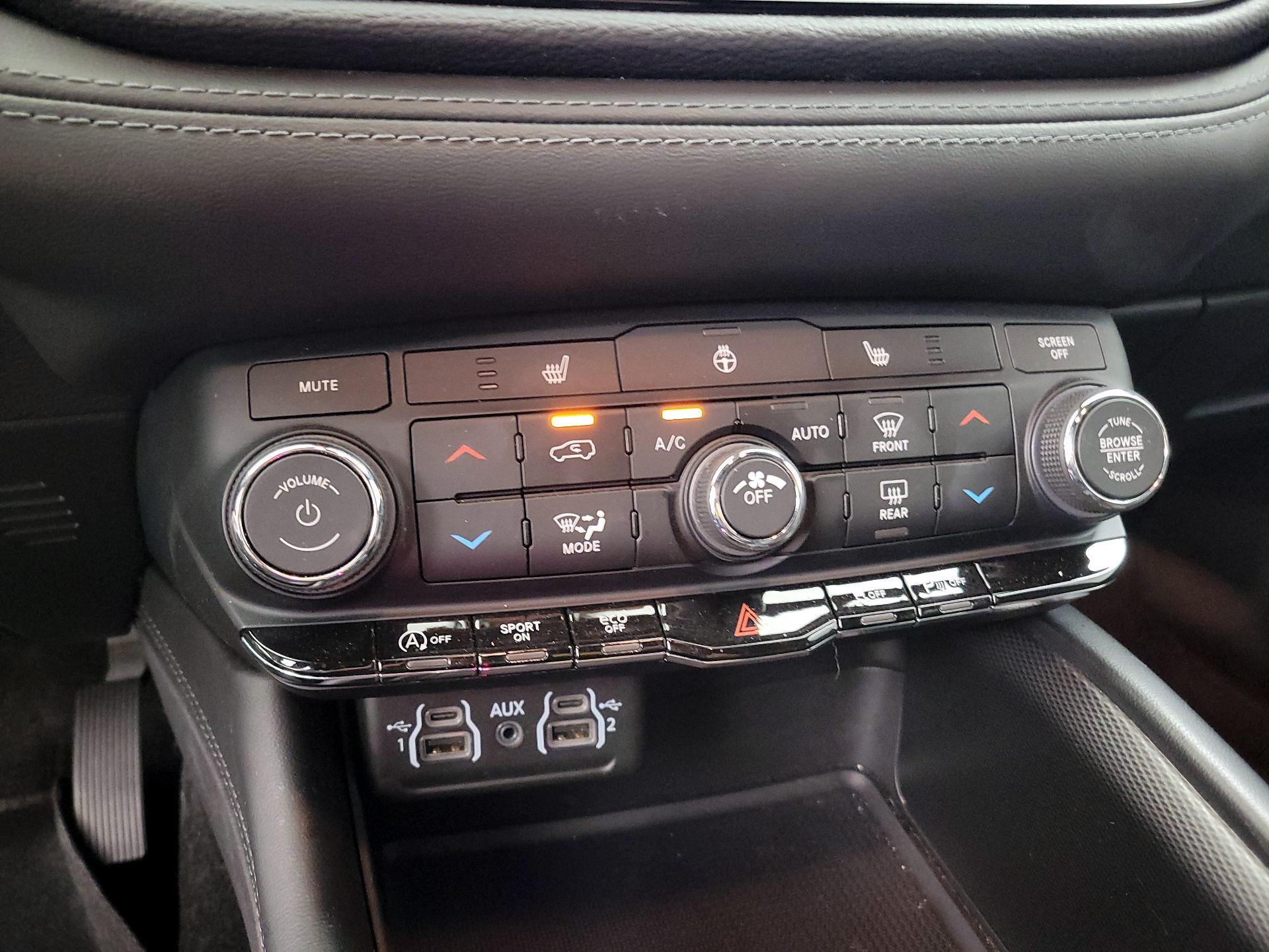 Thumbnail: 2021 Dodge Durango - 17