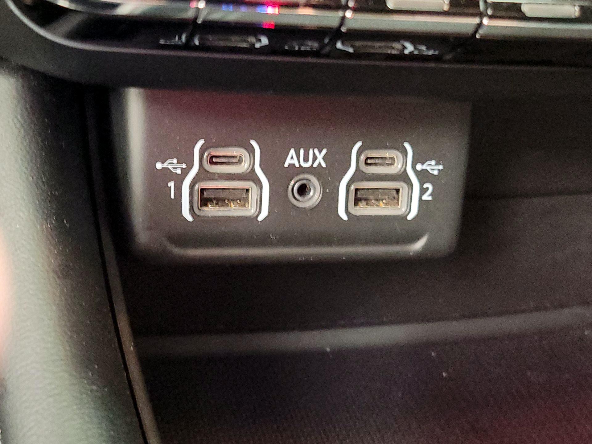 Thumbnail: 2021 Dodge Durango - 19