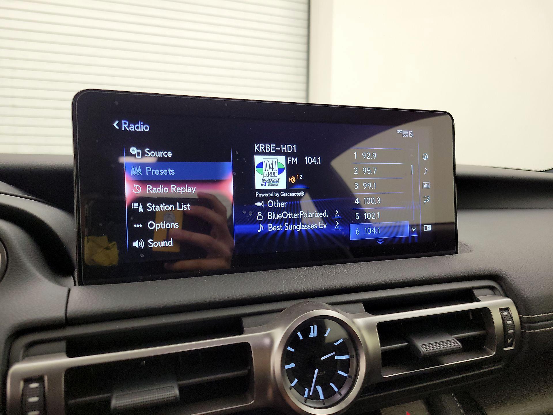 Thumbnail: 2023 Lexus RC - 16