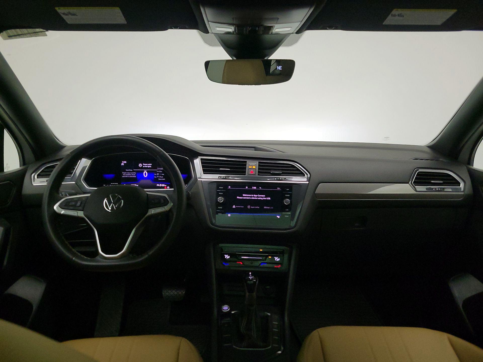 Thumbnail: 2022 Volkswagen Tiguan - 9