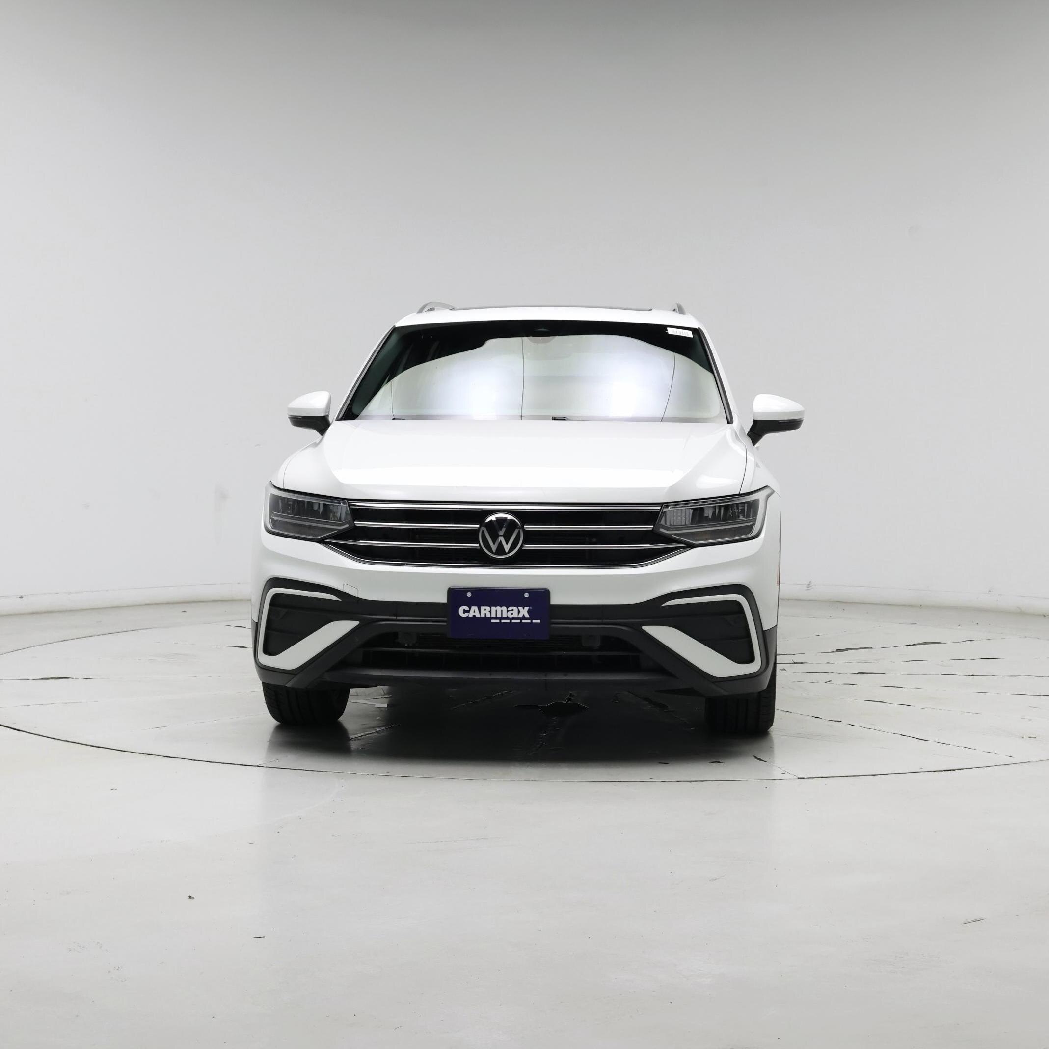 Thumbnail: 2022 Volkswagen Tiguan - 5