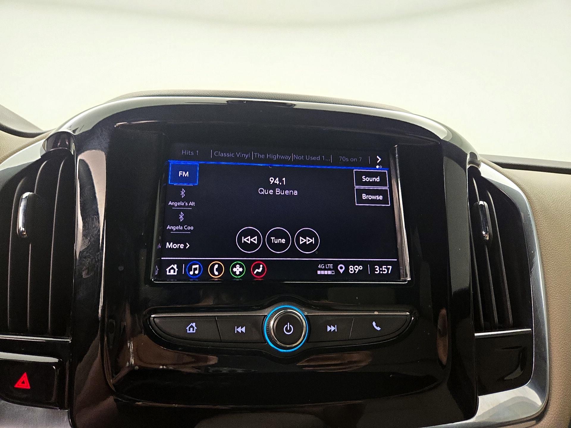 Thumbnail: 2023 Chevrolet Traverse - 15