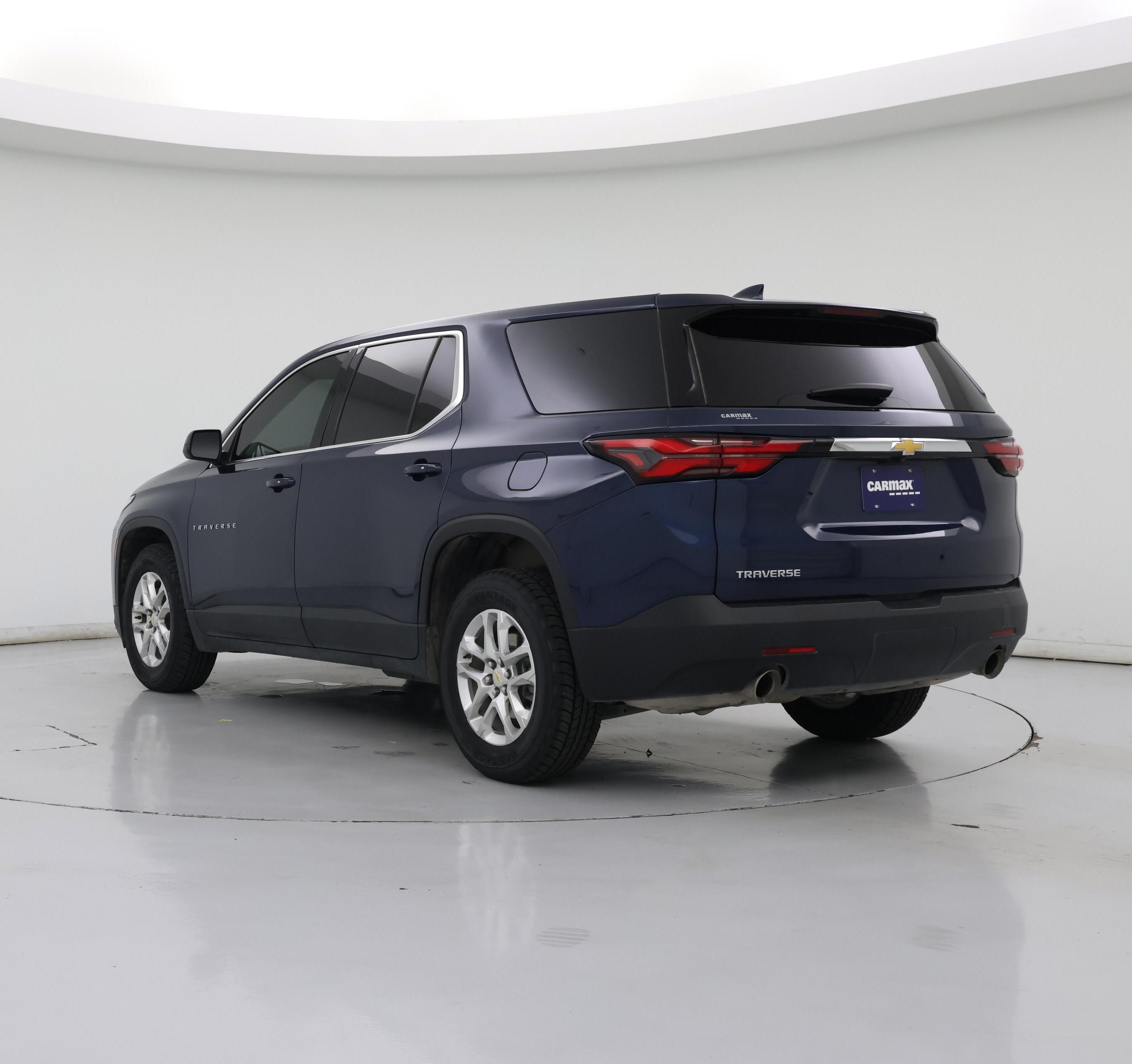 Thumbnail: 2023 Chevrolet Traverse - 2