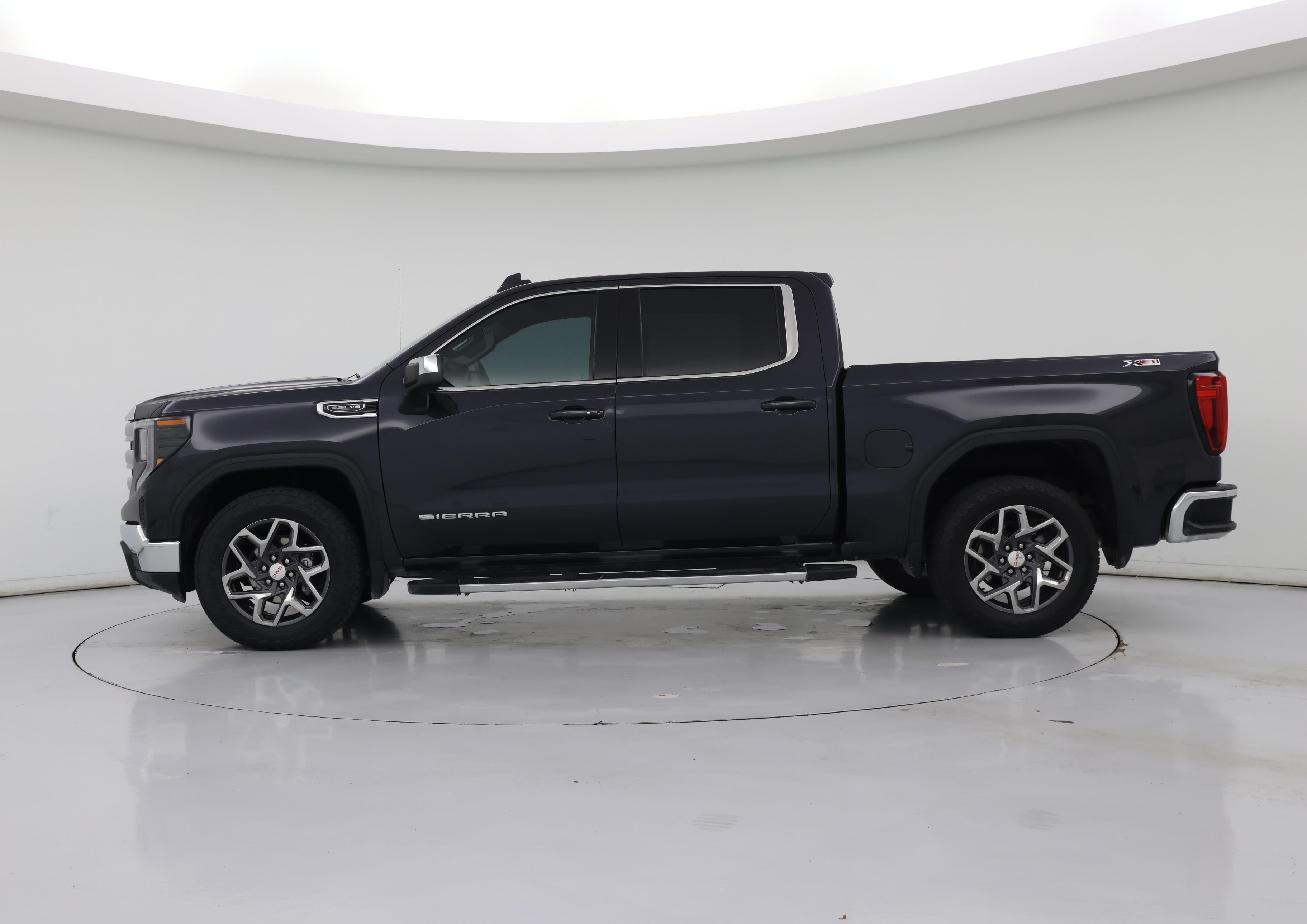 Thumbnail: 2023 GMC Sierra 1500 - 3