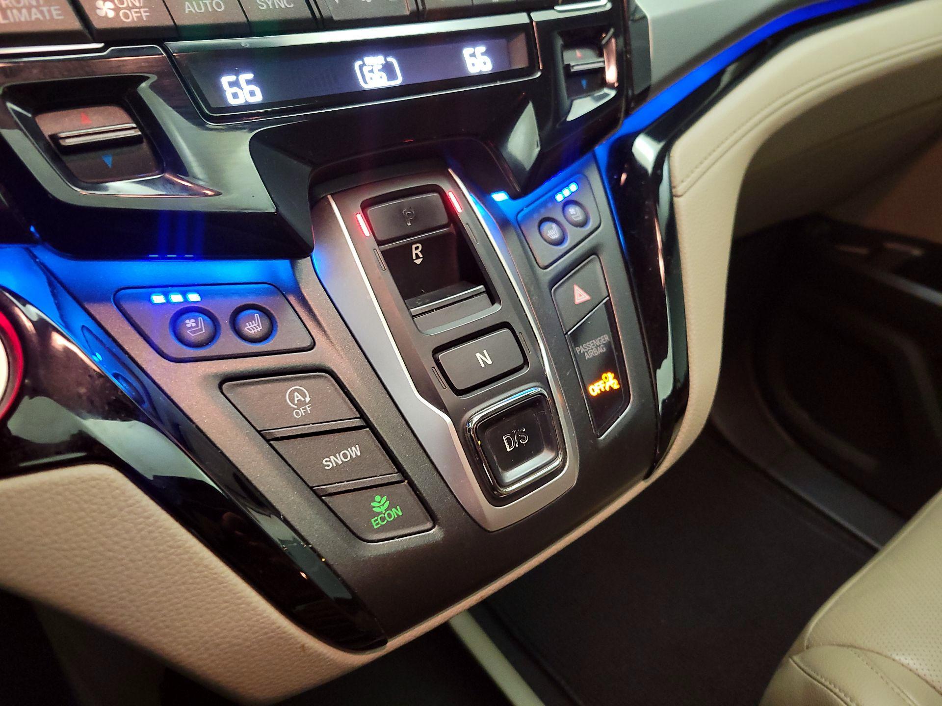 Thumbnail: 2019 Honda Odyssey - 18