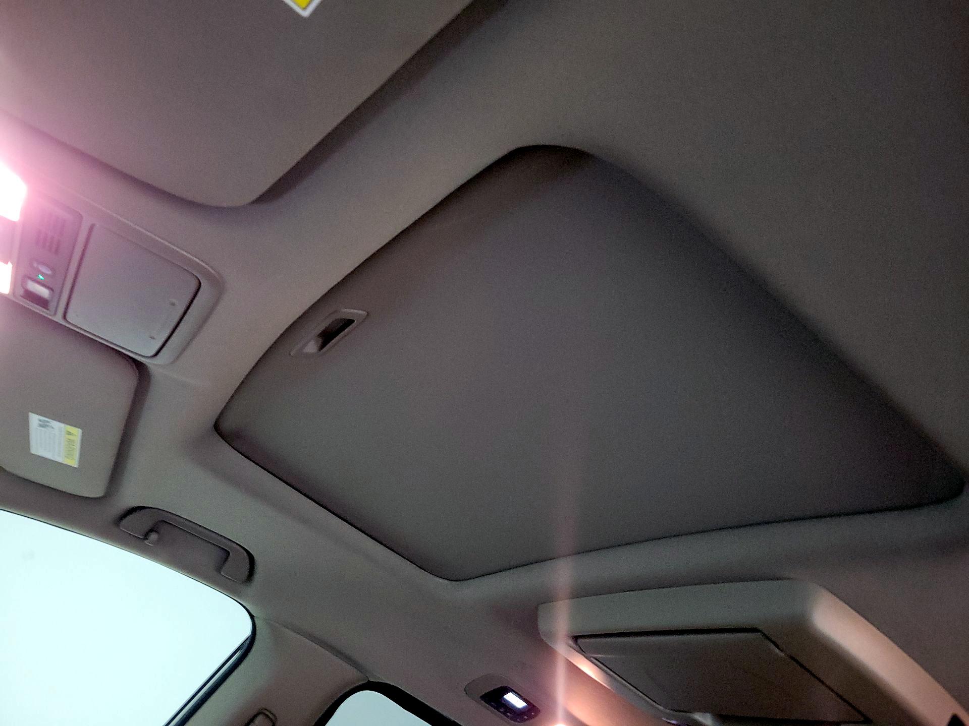 Thumbnail: 2019 Honda Odyssey - 19