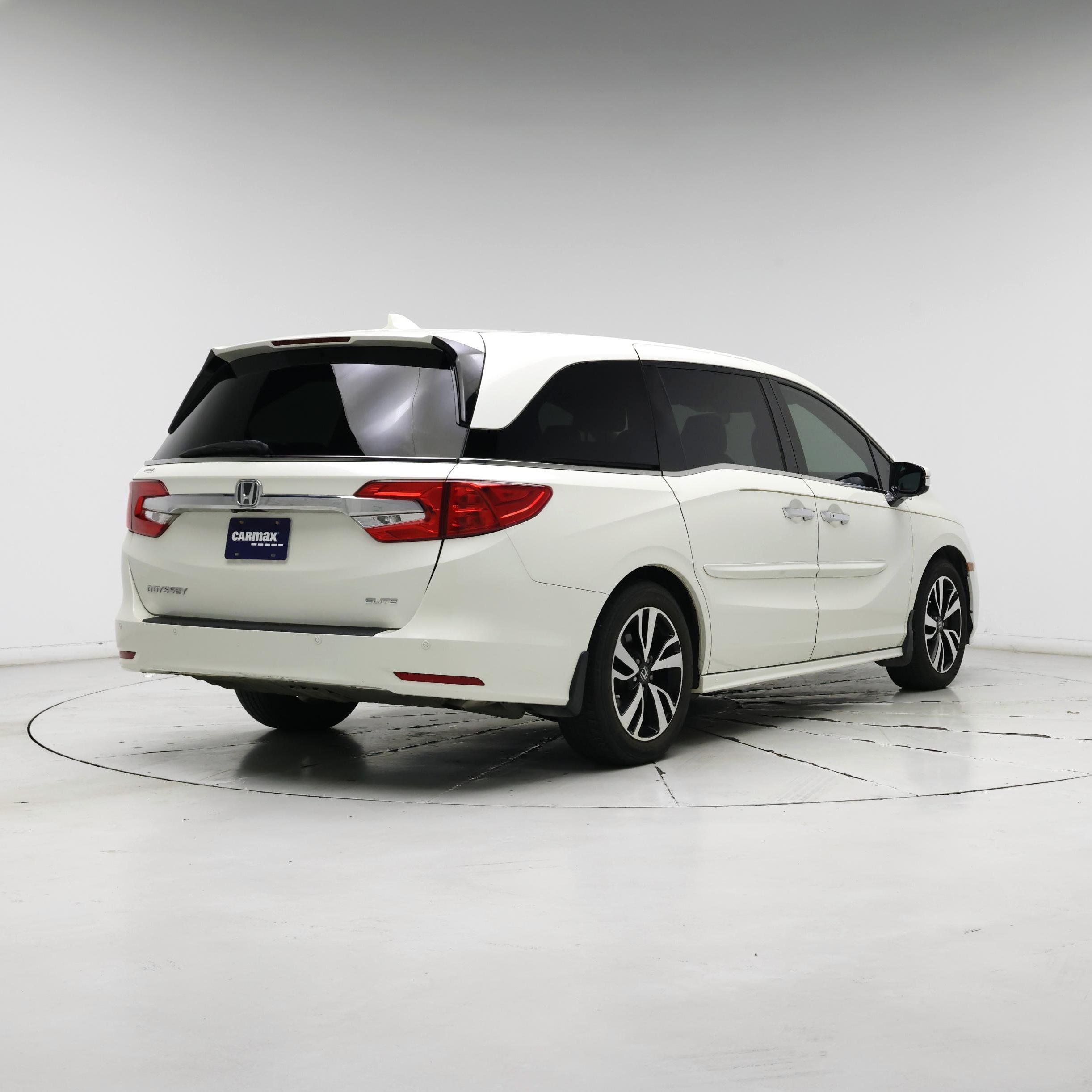 Thumbnail: 2019 Honda Odyssey - 8