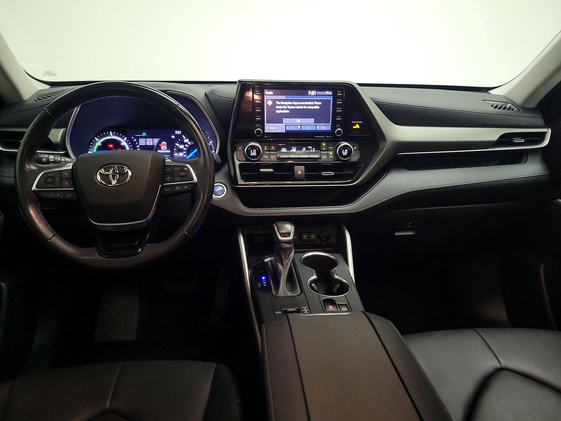 Thumbnail: 2021 Toyota Highlander - 9