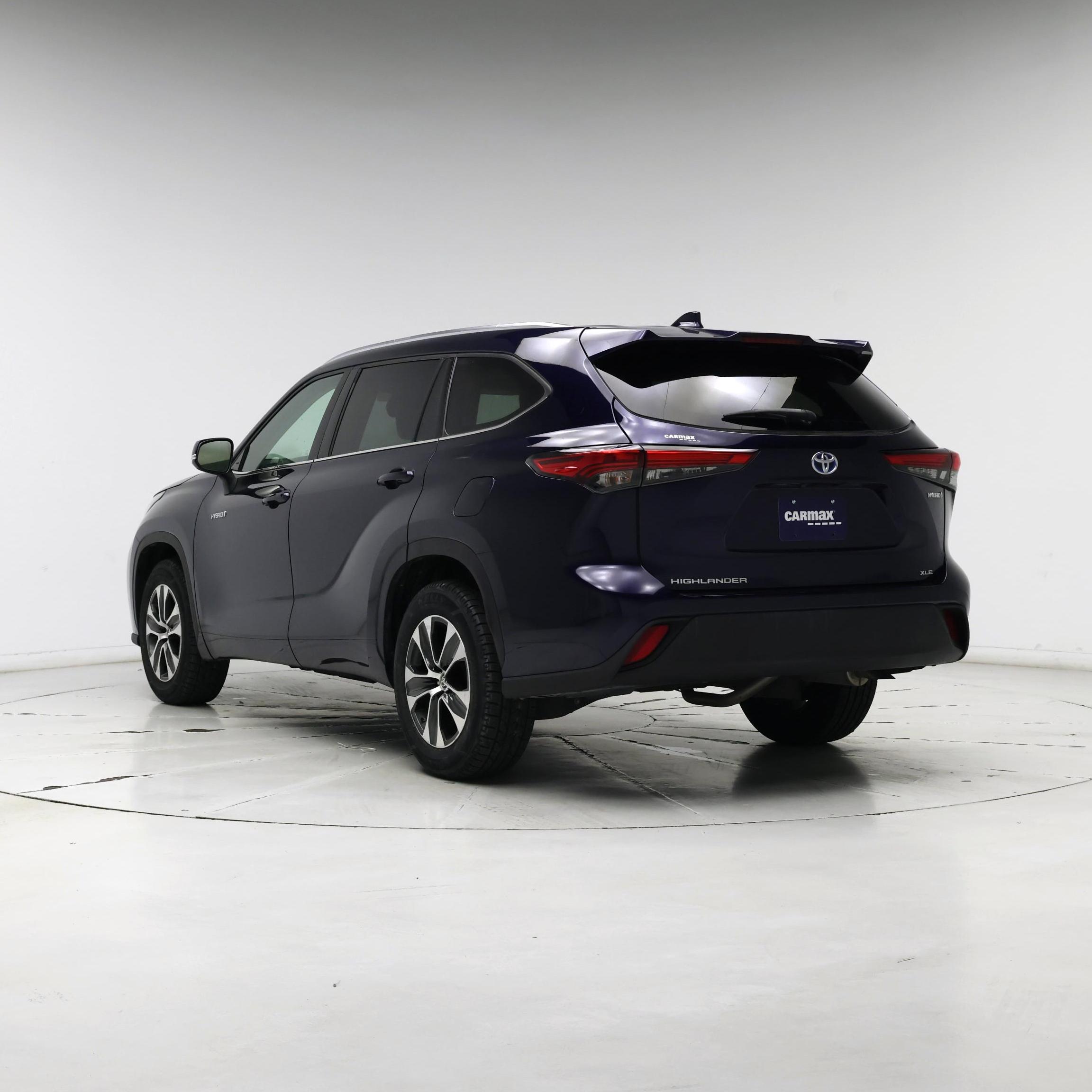 Thumbnail: 2021 Toyota Highlander - 2