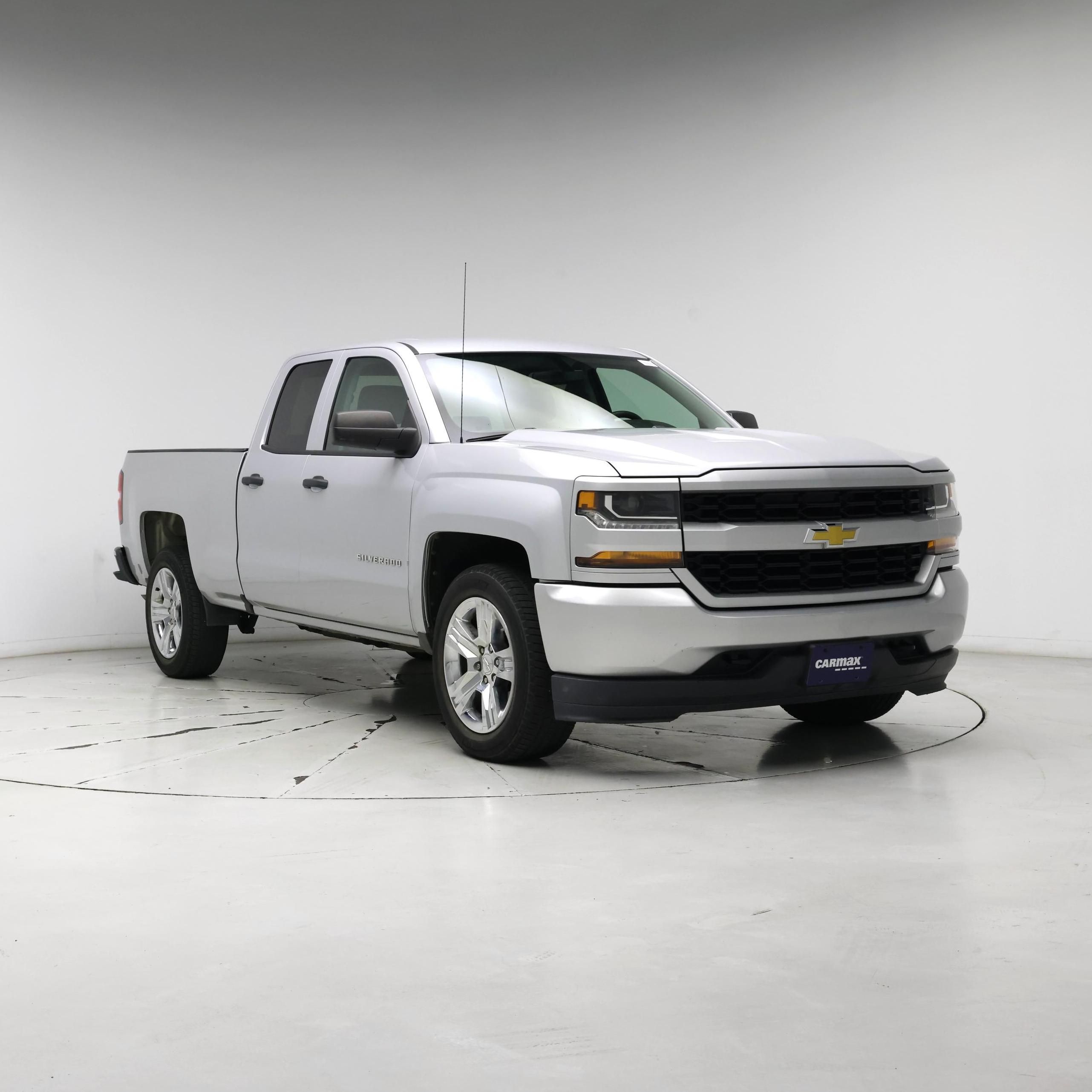 Thumbnail: 2017 Chevrolet Silverado 1500 - 1