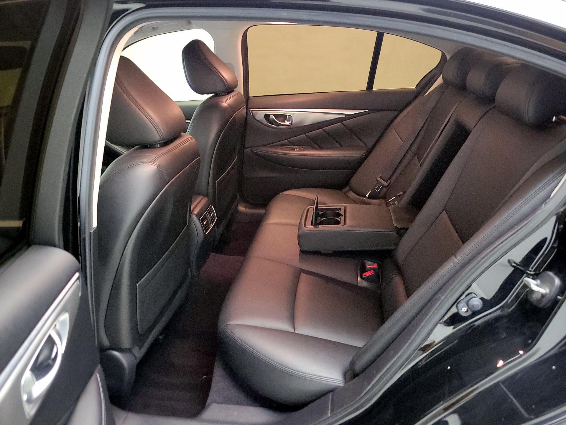Thumbnail: 2015 INFINITI Q50 - 20