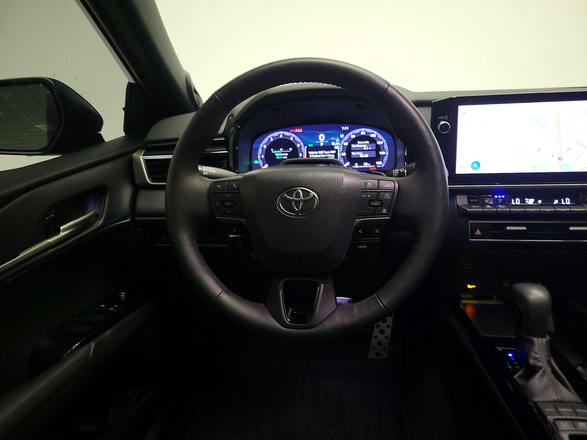 Thumbnail: 2025 Toyota Camry - 10