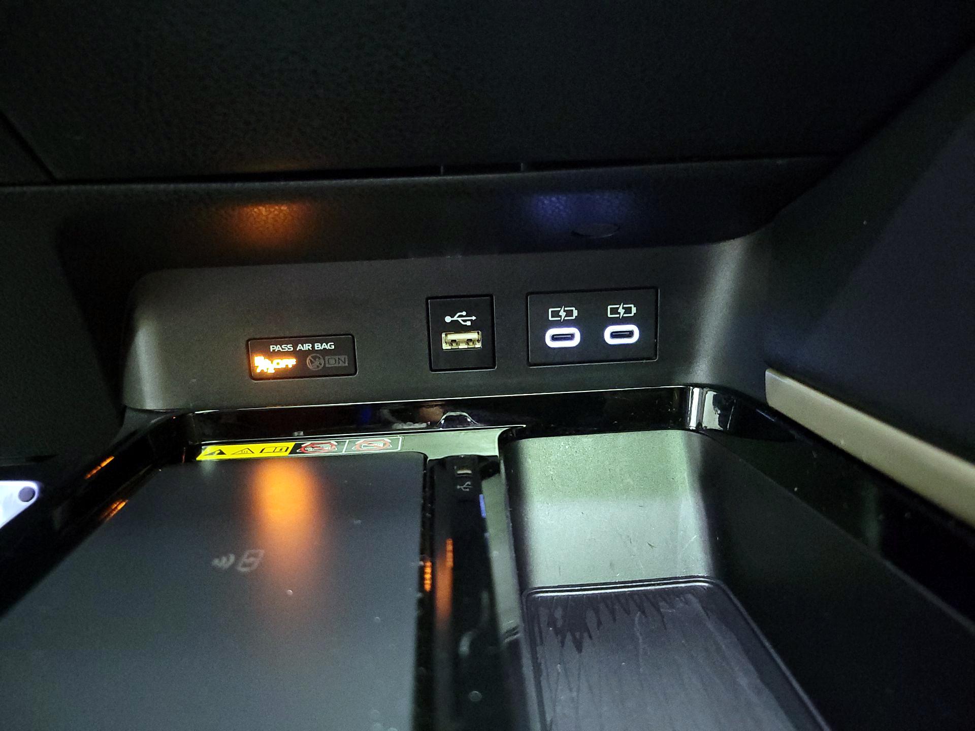 Thumbnail: 2025 Toyota Camry - 19