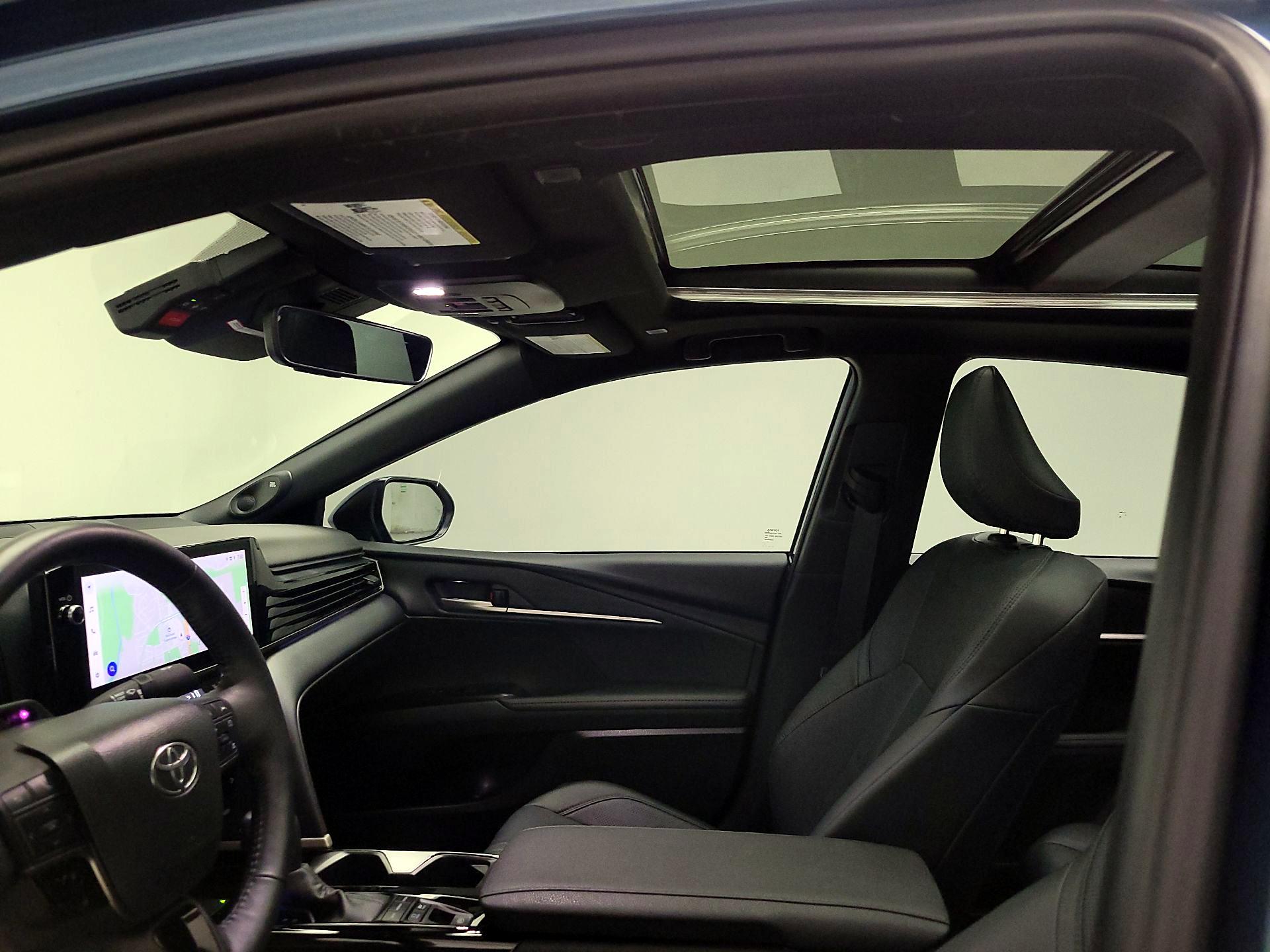 Thumbnail: 2025 Toyota Camry - 20