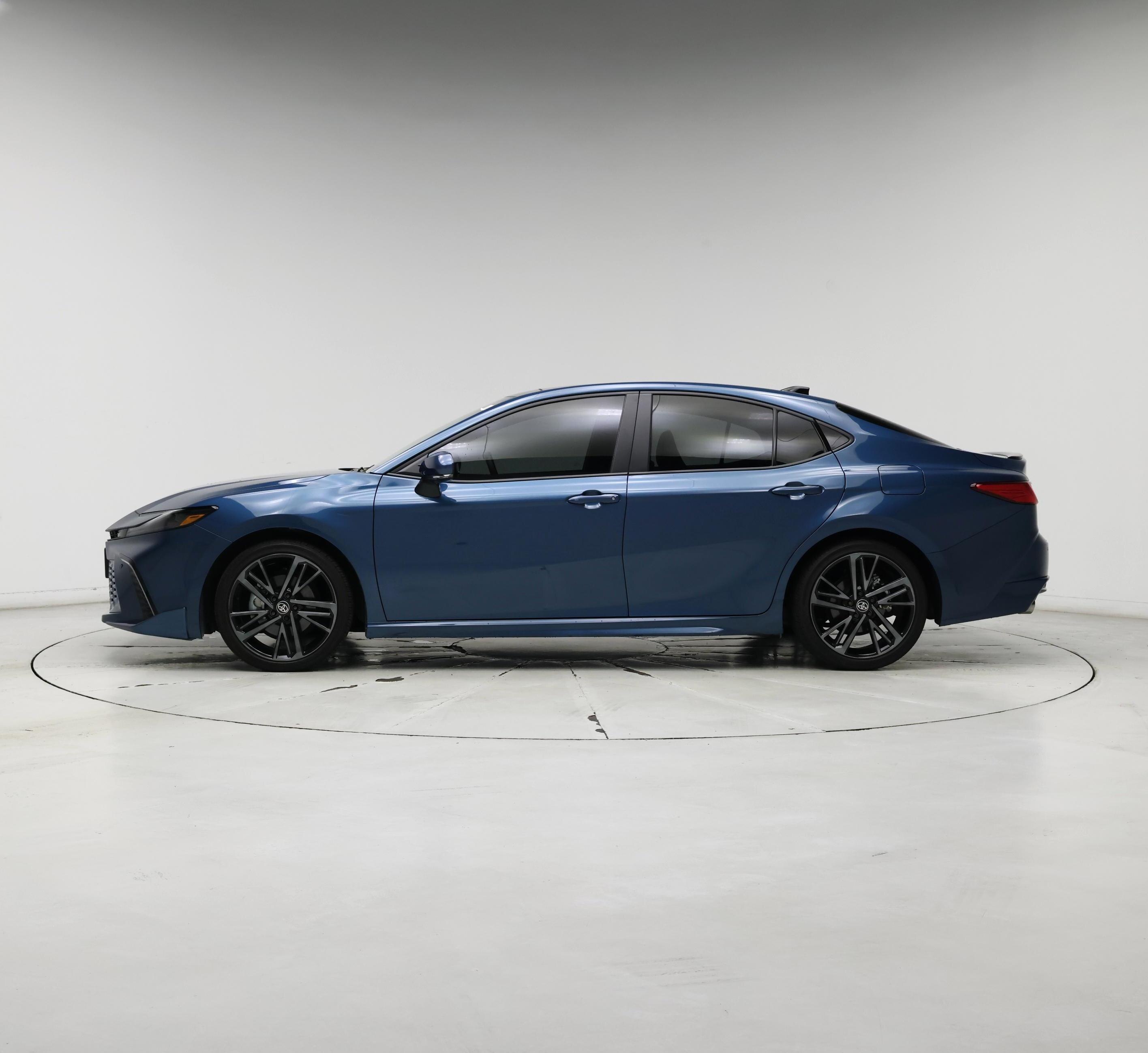 Thumbnail: 2025 Toyota Camry - 3