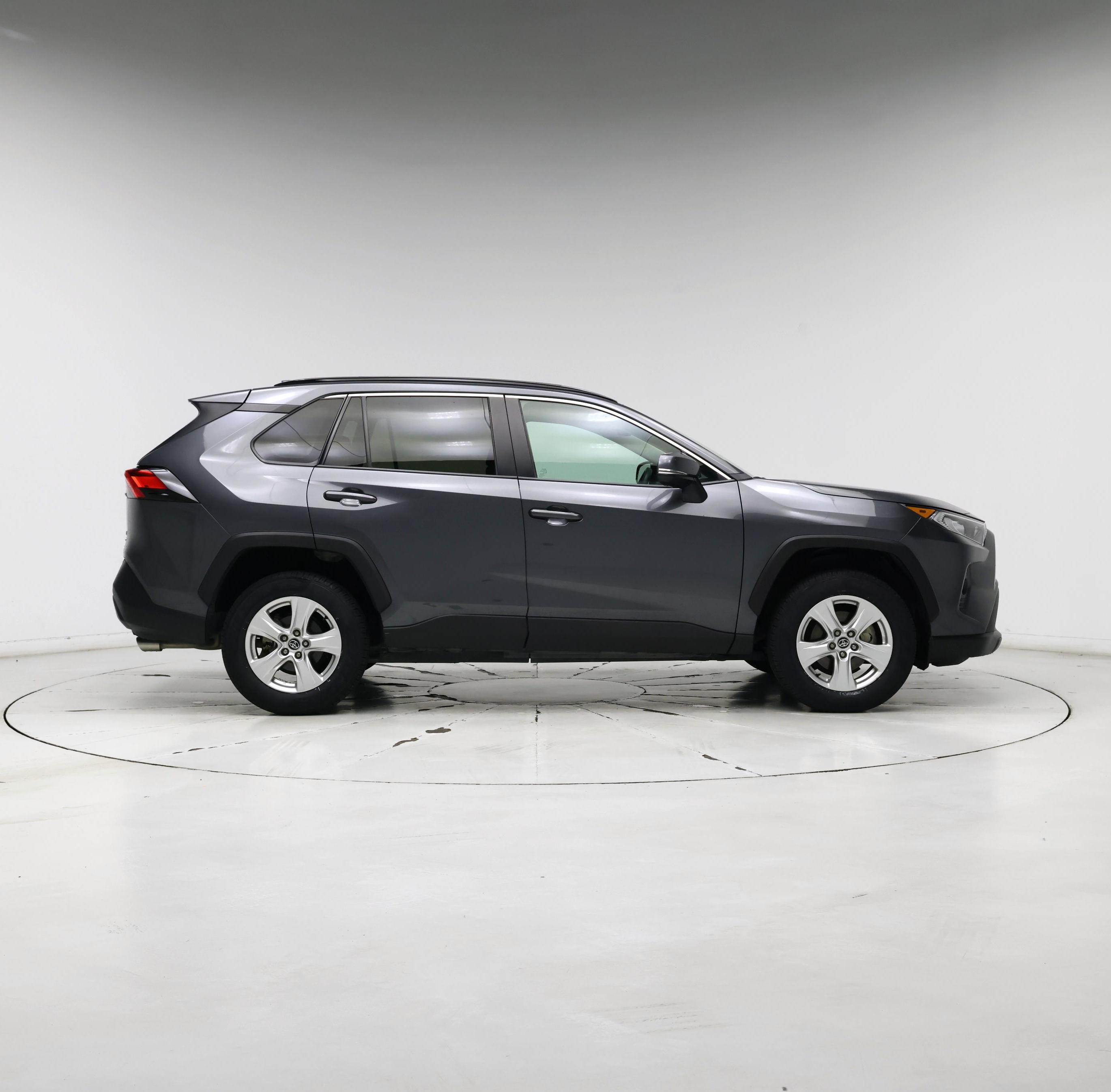 Thumbnail: 2020 Toyota RAV4 - 7