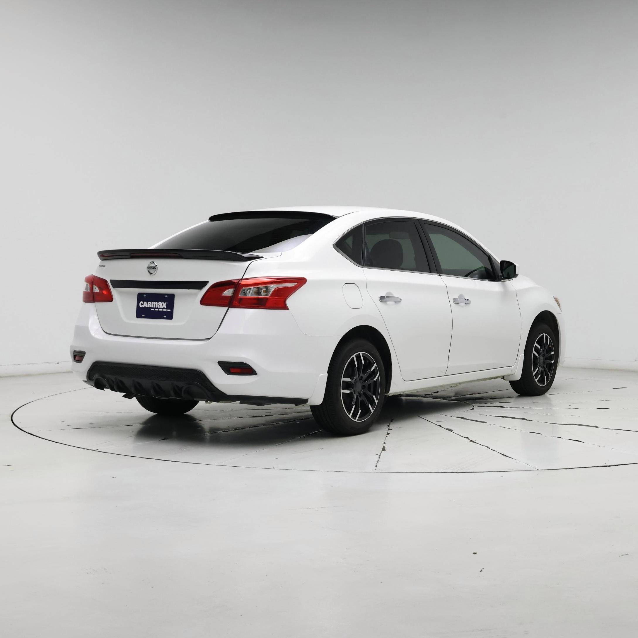 Thumbnail: 2017 Nissan Sentra - 8