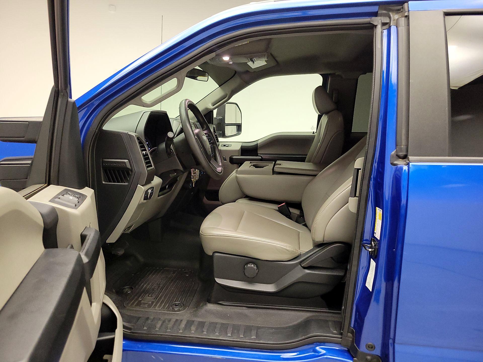 Thumbnail: 2020 Ford F-350 - 9