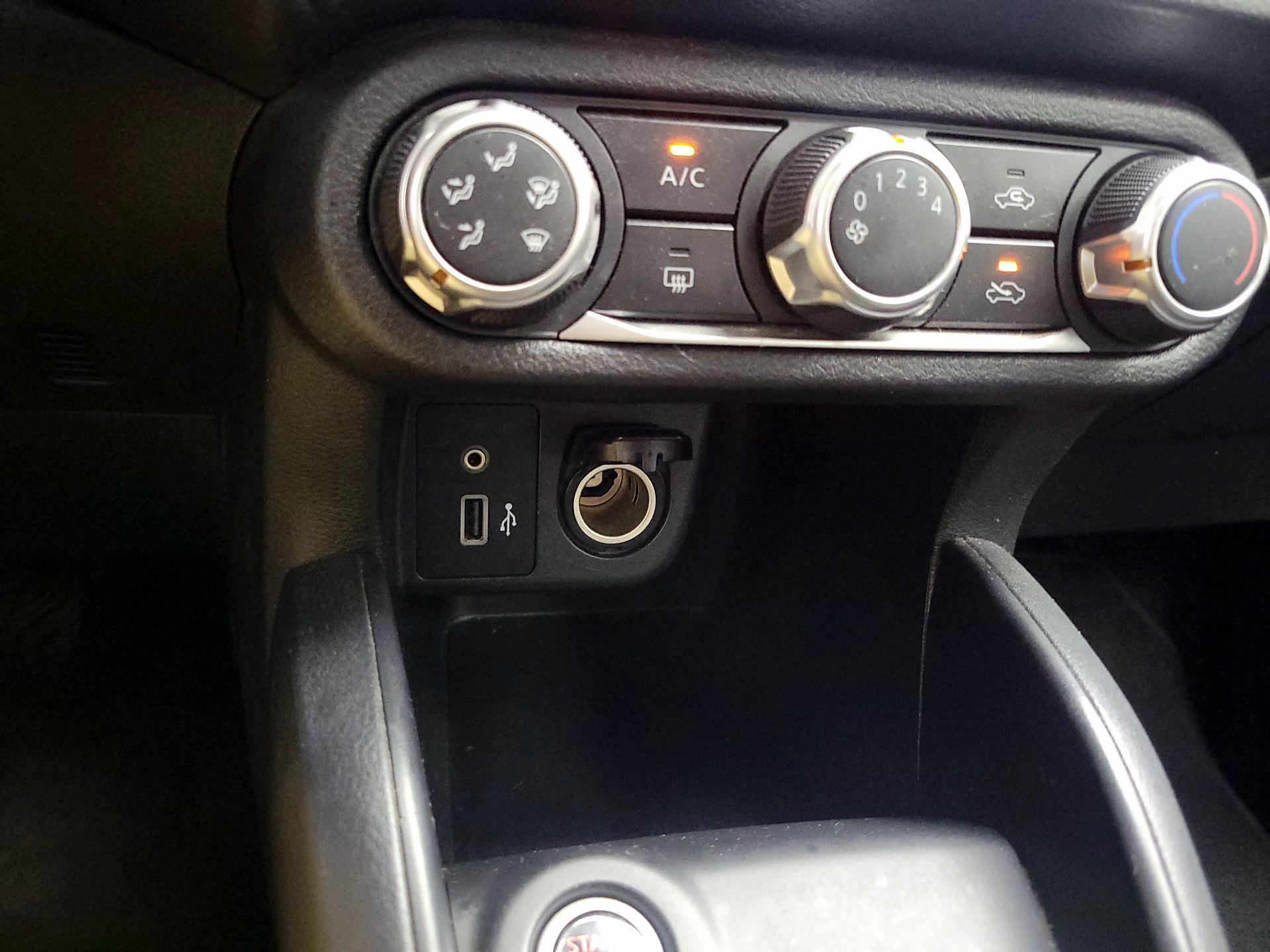 Thumbnail: 2020 Nissan Versa - 18