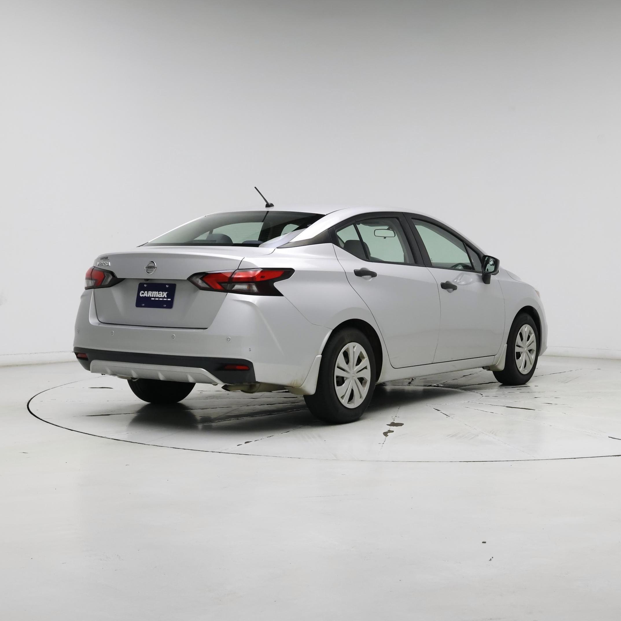 Thumbnail: 2020 Nissan Versa - 8