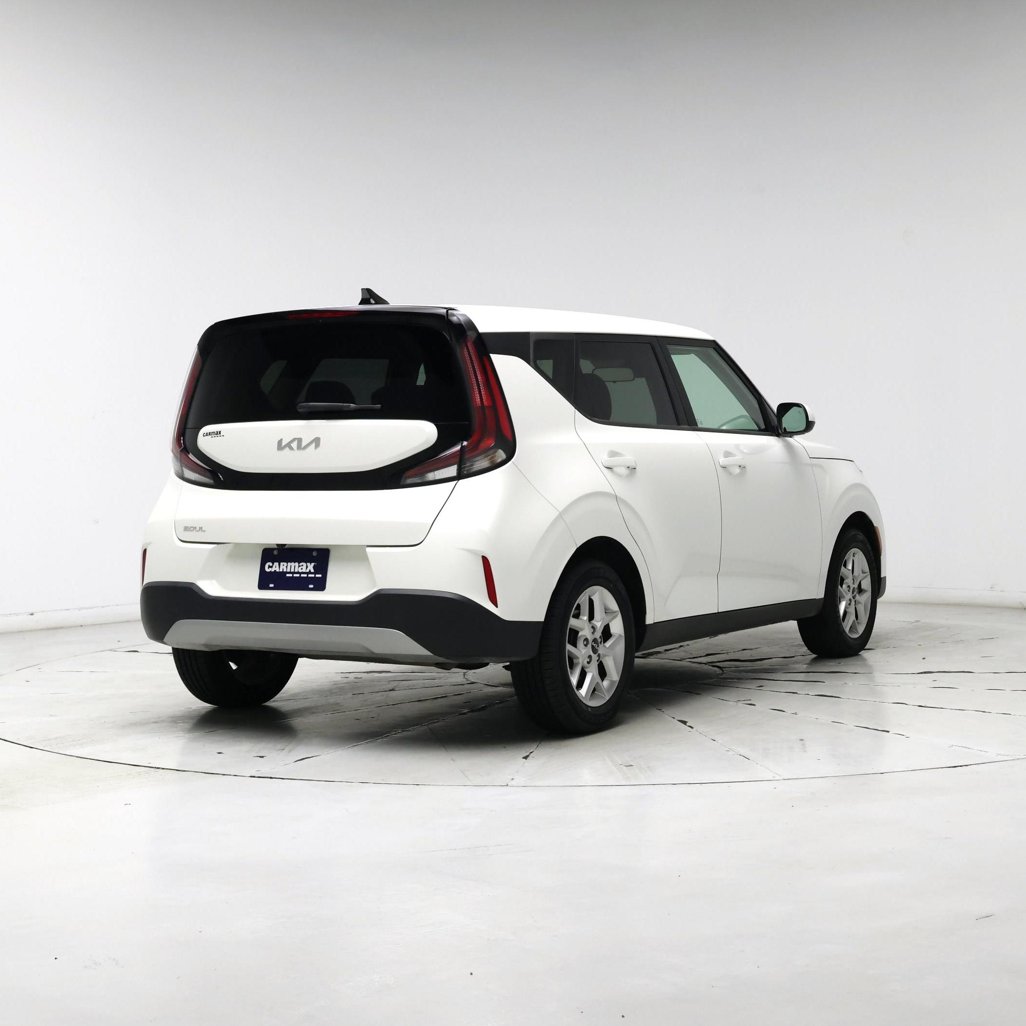 Thumbnail: 2023 Kia Soul - 8