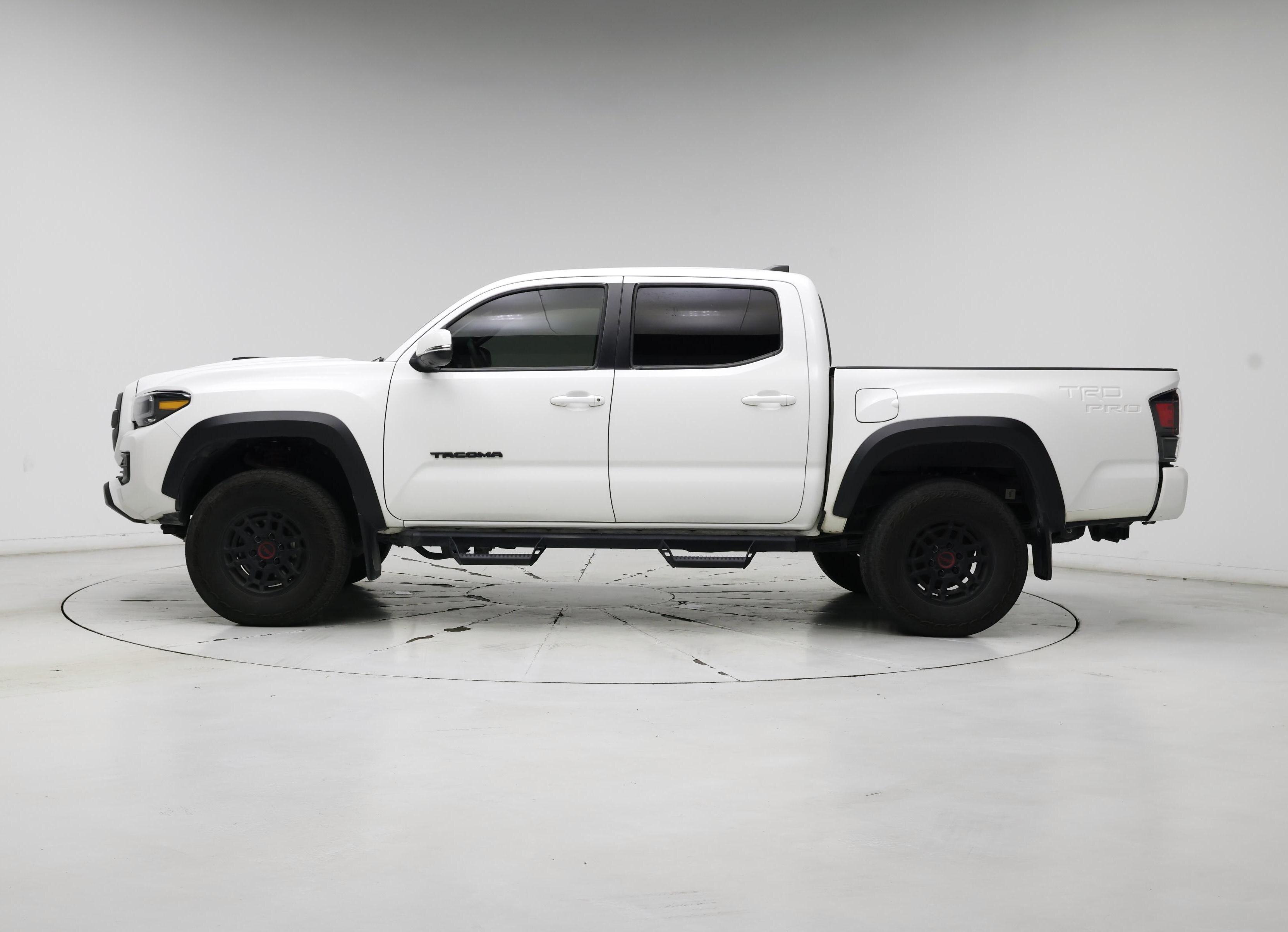 Thumbnail: 2023 Toyota Tacoma - 3