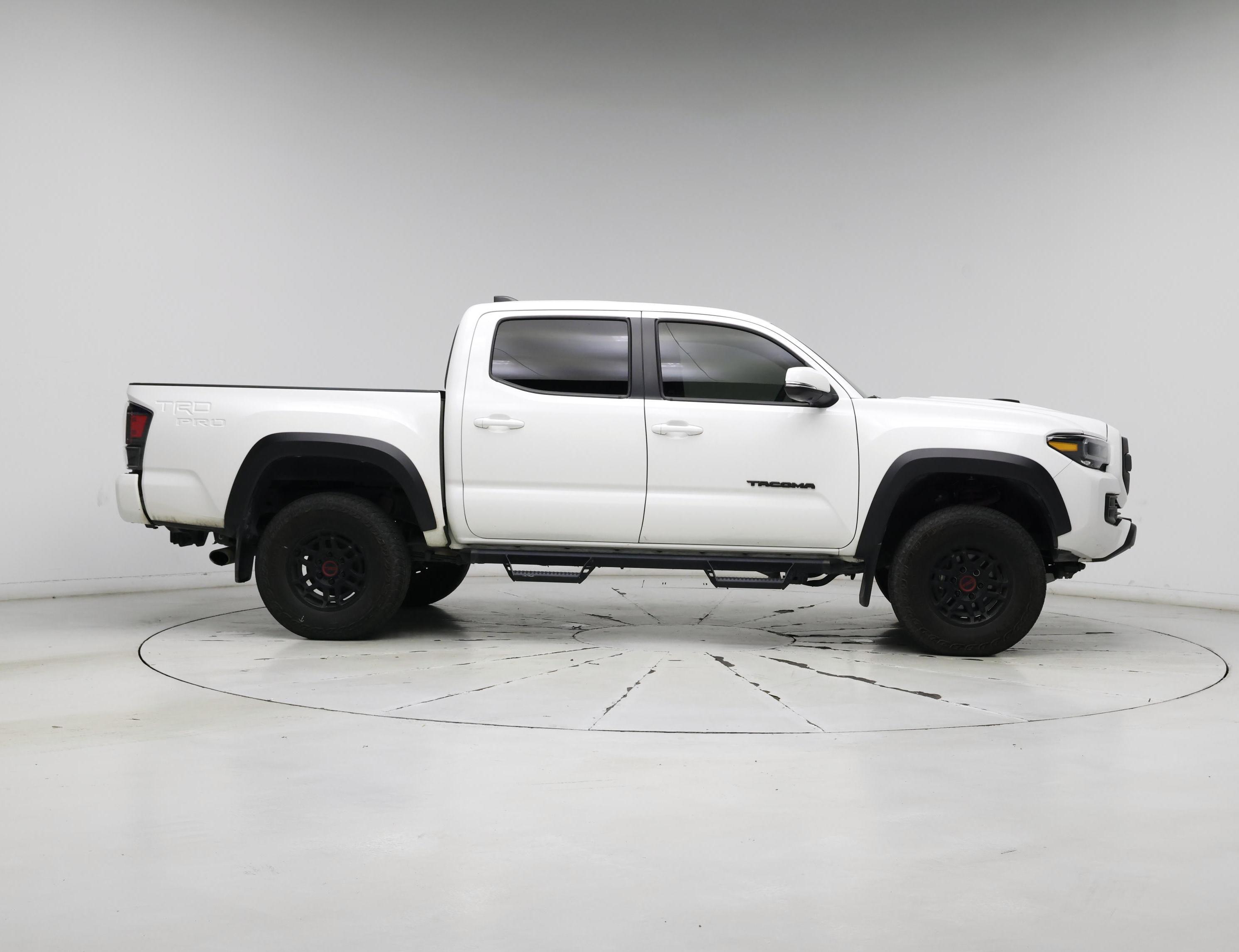 Thumbnail: 2023 Toyota Tacoma - 7