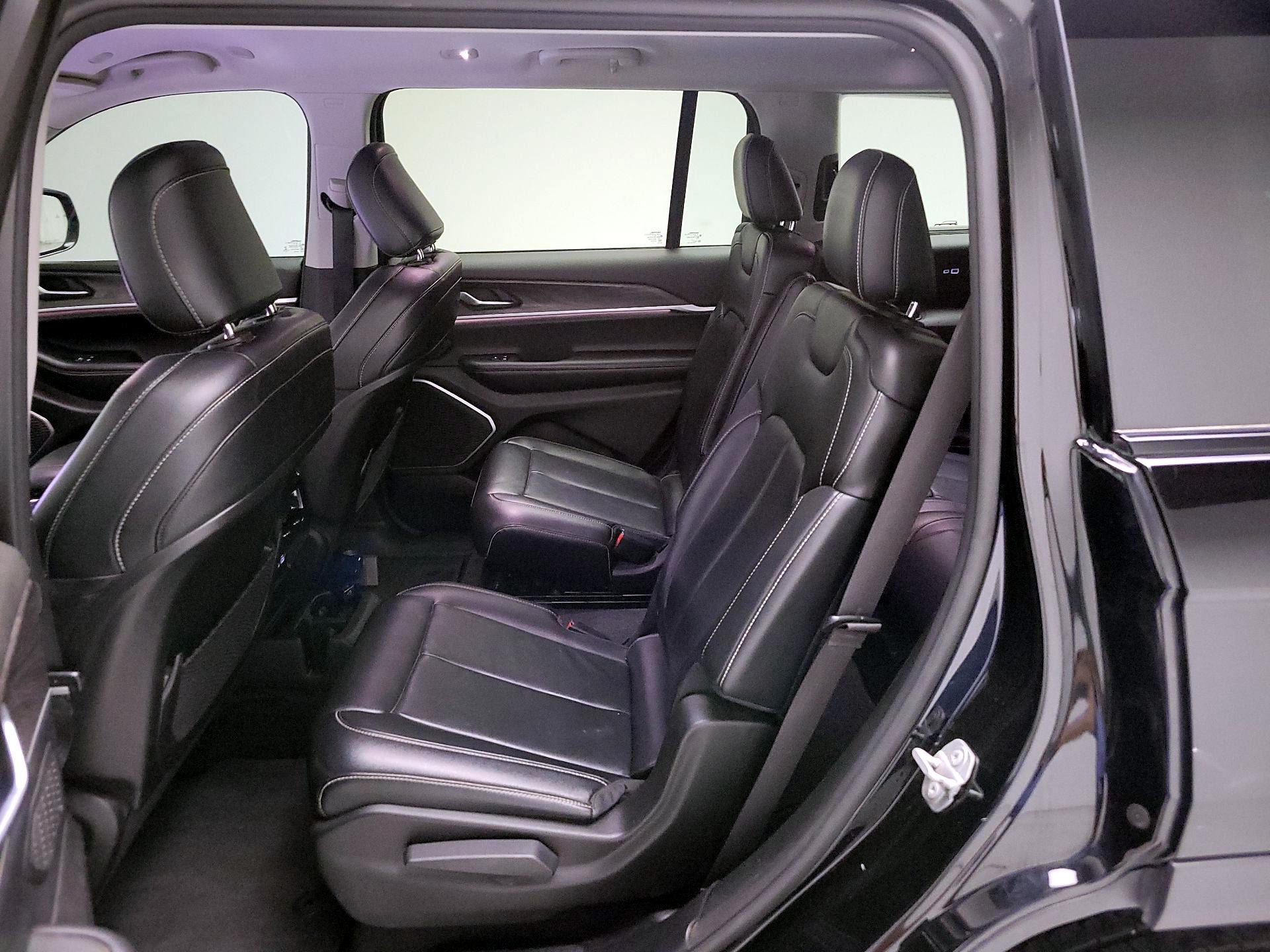 Thumbnail: 2021 Jeep Grand Cherokee L - 20